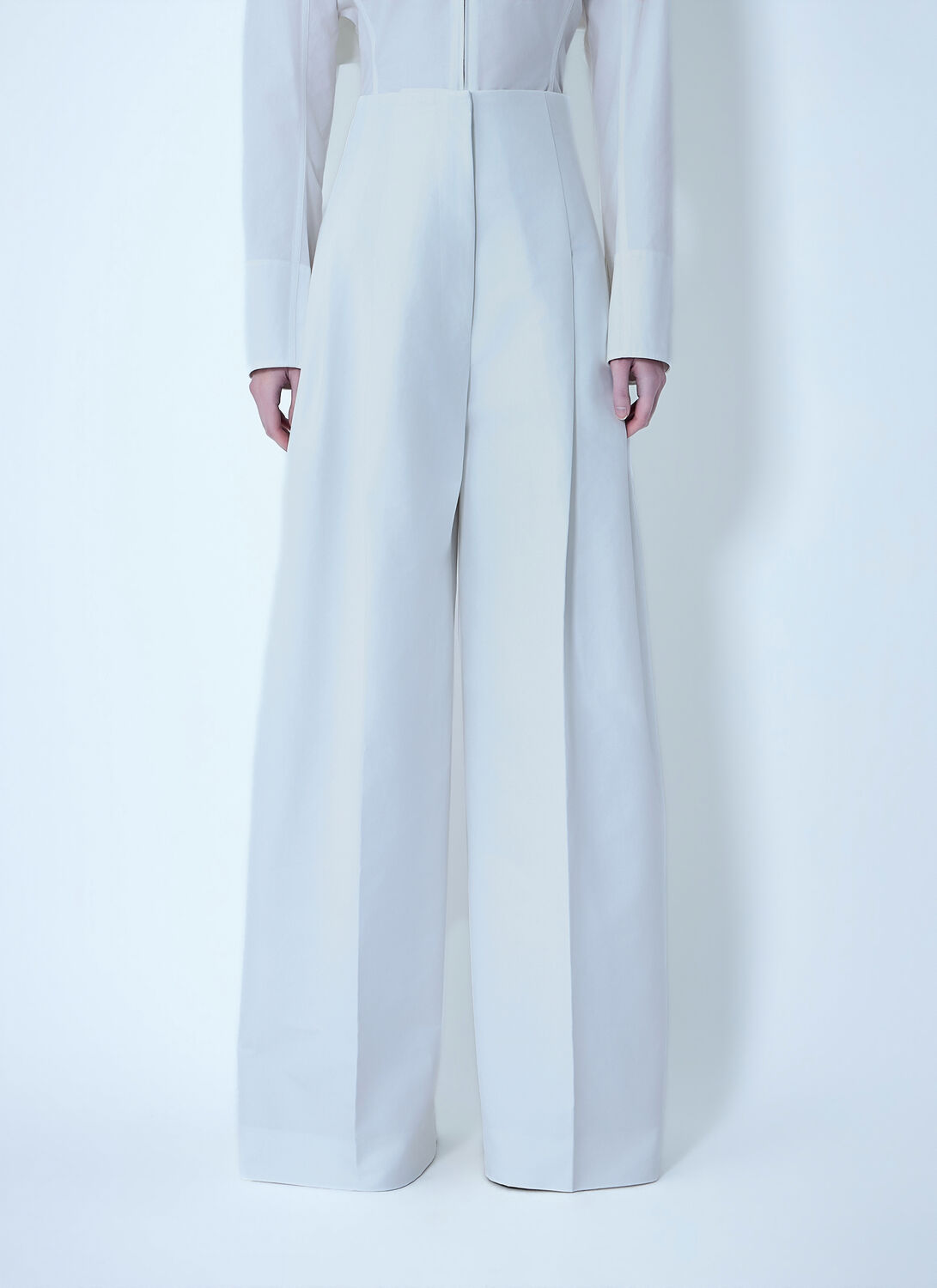 Jacquemus Le Pantalon Souro Pants - Woman Pants White Fr - 34　Jacquemus Le Pantalon Souro パンツ - 女性パンツ ホワイト Fr - 34 Jacquemus