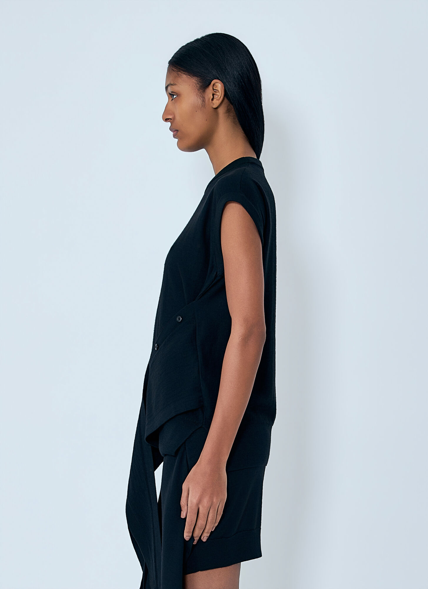  Lemaire Lemaire Sleeveless Buttoned Top - Frau Tops Black S 