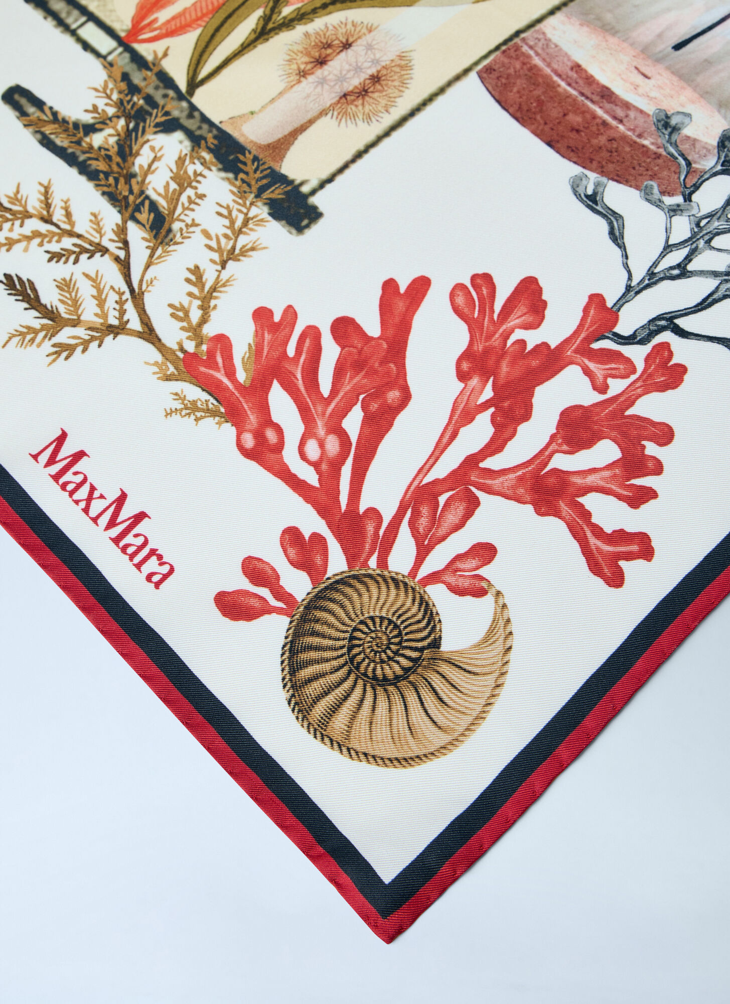  Max Mara Max Mara Printed Silk Scarf - Frau Scarves Beige One Size 