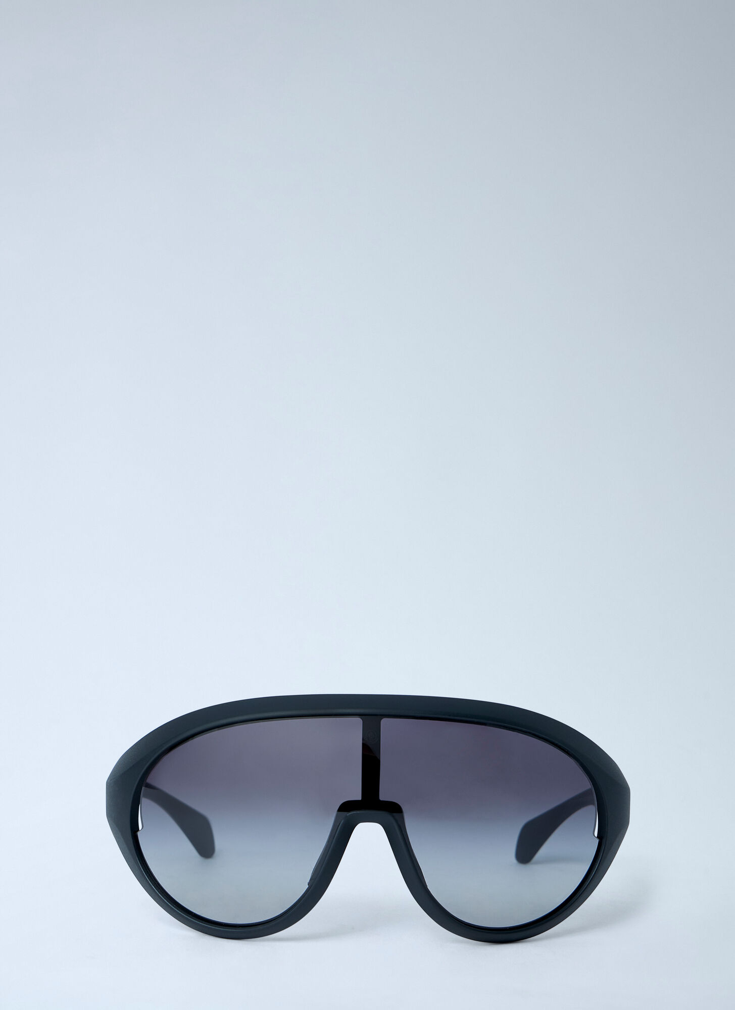 Moncler + Rick Owens Unisex Black Visor Shield Sunglasses - Sunglasses One Size
