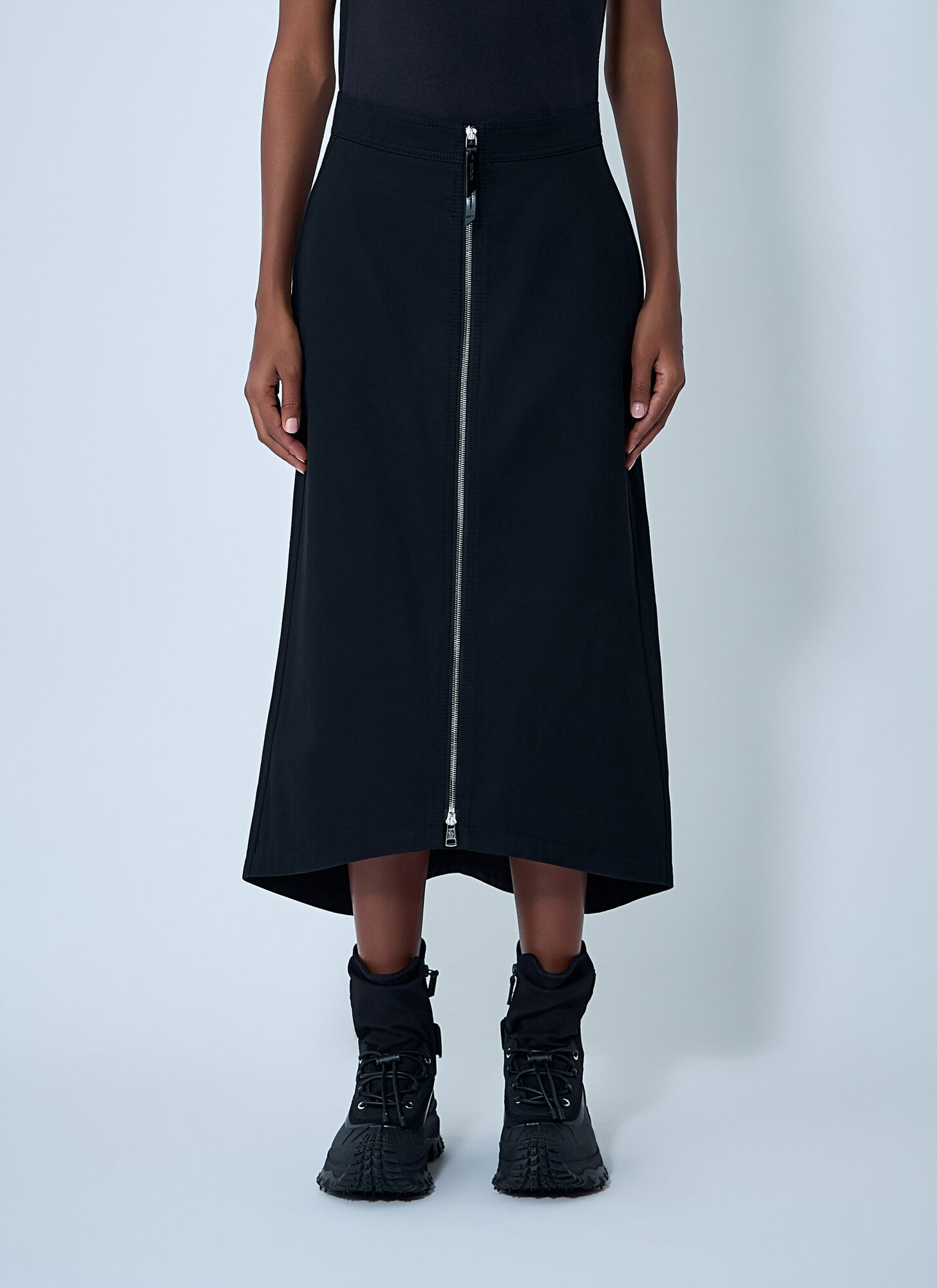 Moncler X Edward Enninful Women's Black Zip-Up Midi Skirt - Woman Skirts It - 42