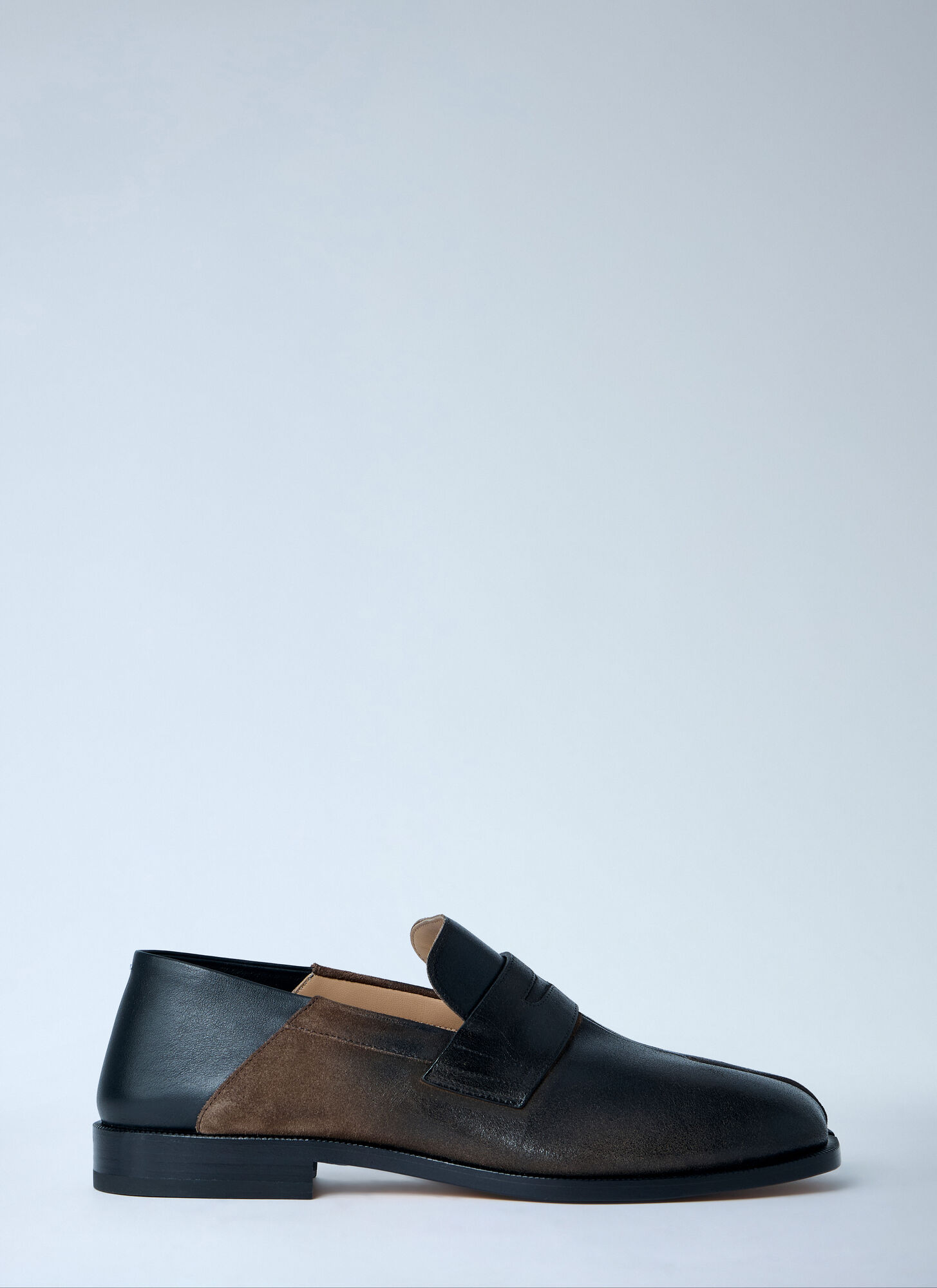 Maison Margiela Men's Black Tabi Gradient Leather Loafers - Man Loafers Eu - 41