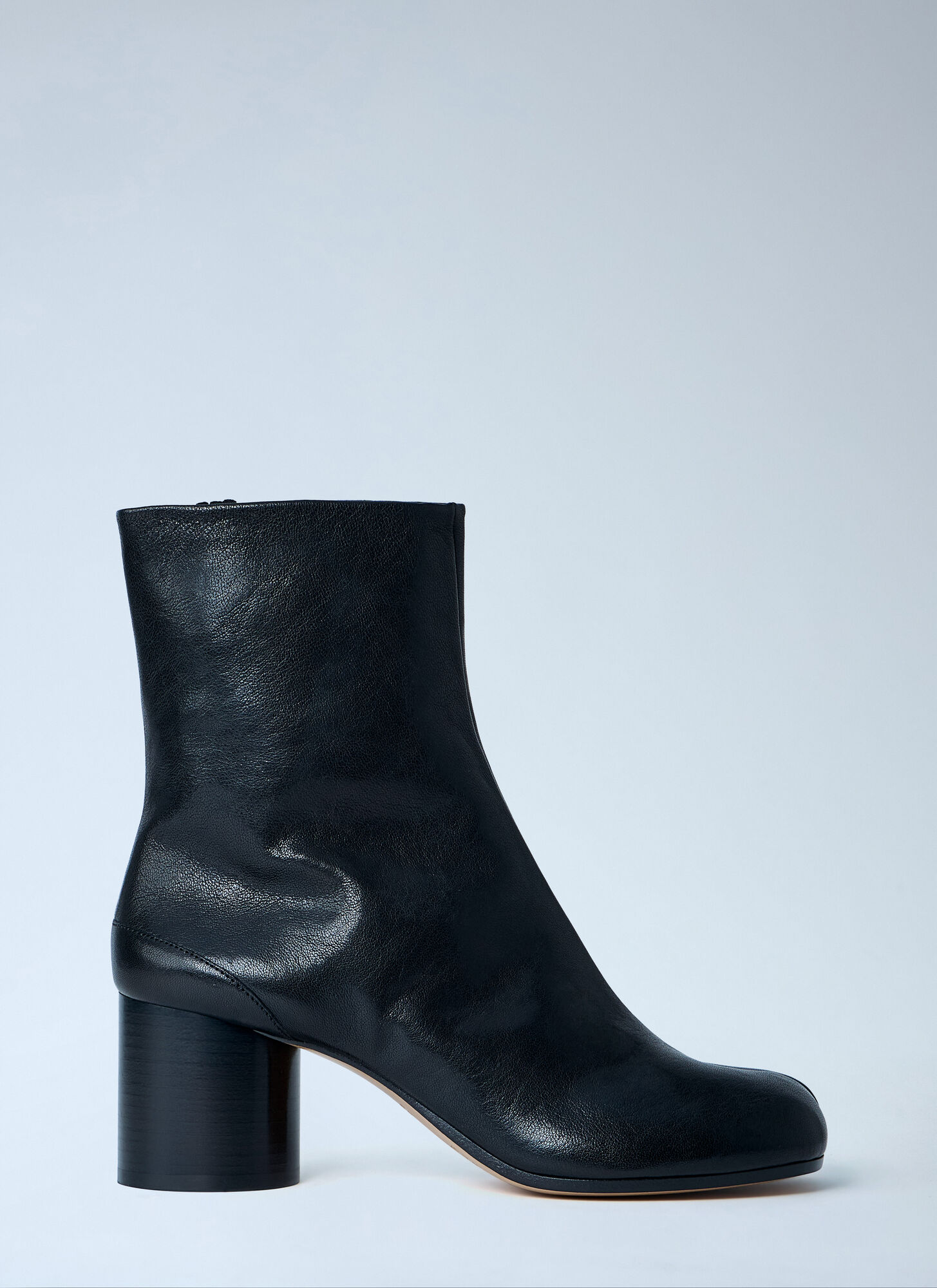 Maison Margiela Women's Black Tabi Ankle Boots - Woman Boots Eu - 38