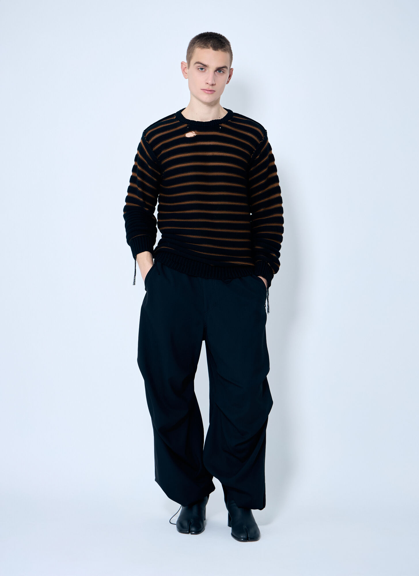  Mm6 Maison Margiela Mm6 Maison Margiela Striped Distressed Sweater - Mann Strick Black L 