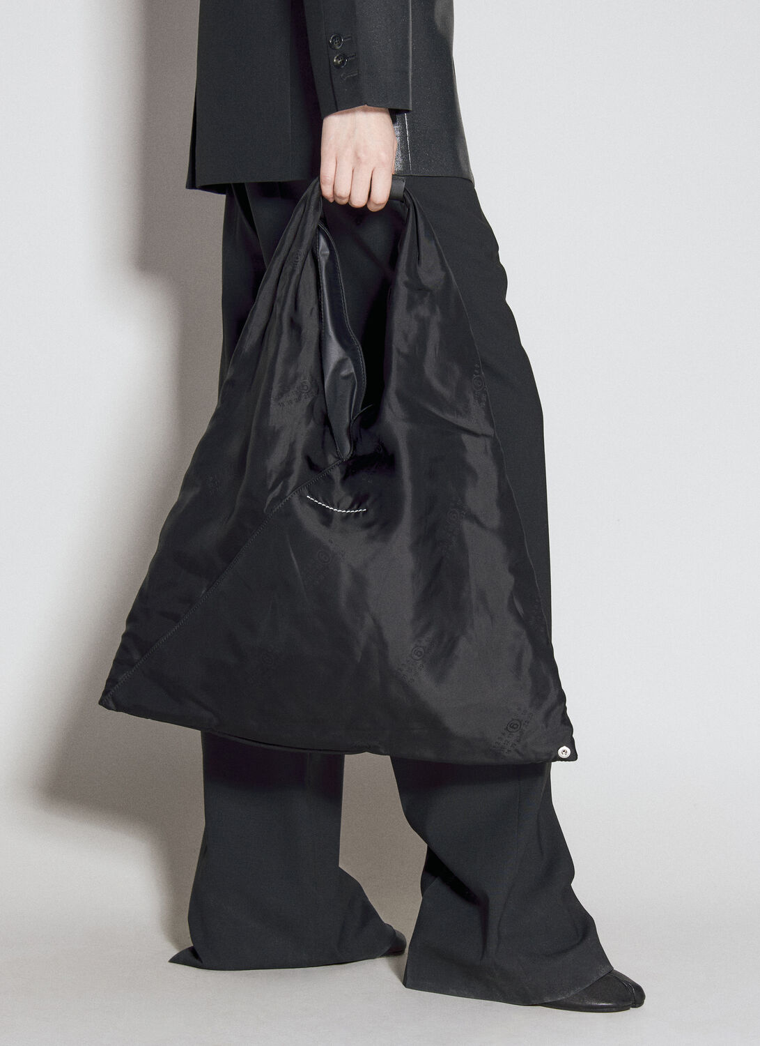 Shop Mm6 Maison Margiela Medium Classic Japanese Shoulder Bag In Black