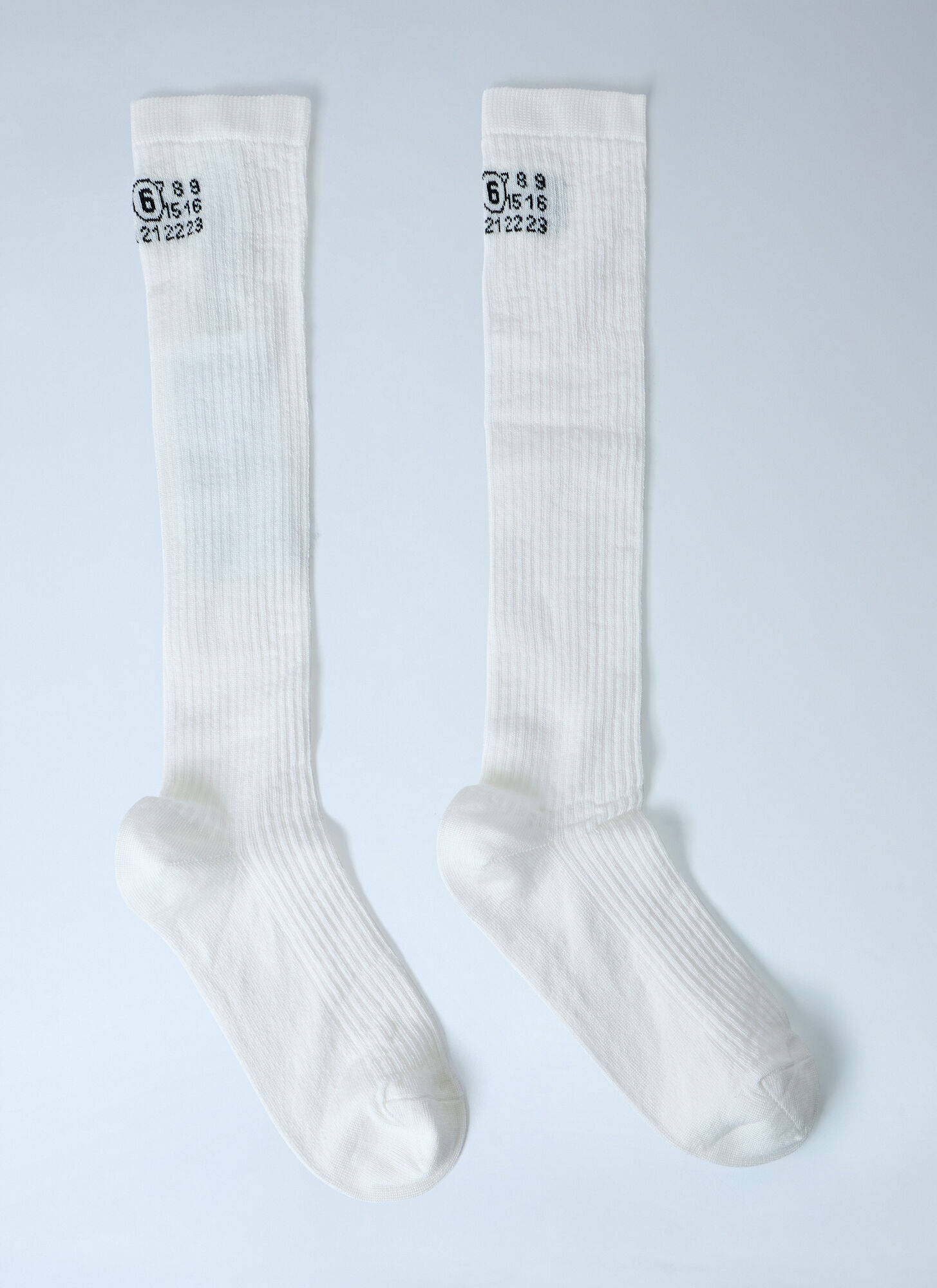 MM6 Maison Margiela Ribbed Knit Knee-high Socks - Woman Socks White M　MM6 メゾン マルジェラ リブニット ニーハイ ソックス - 女性用ソックス ホワイト M MM6