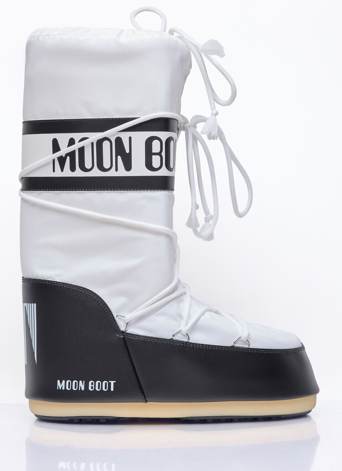 Moon Boot Icon Panelled Waterproof Lace-up Boots In White