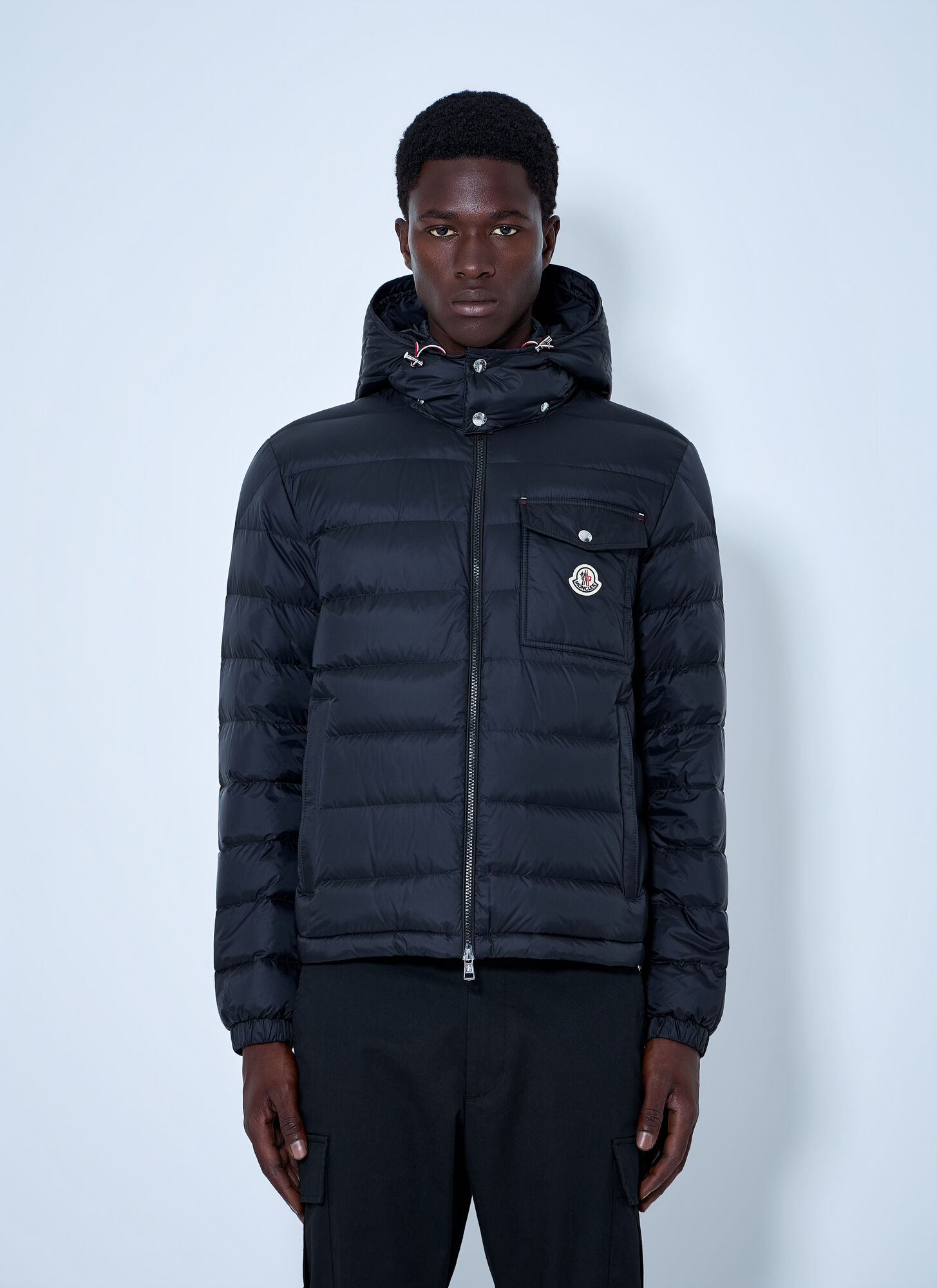 Moncler Verith Hooded Short Down Jacket In Black