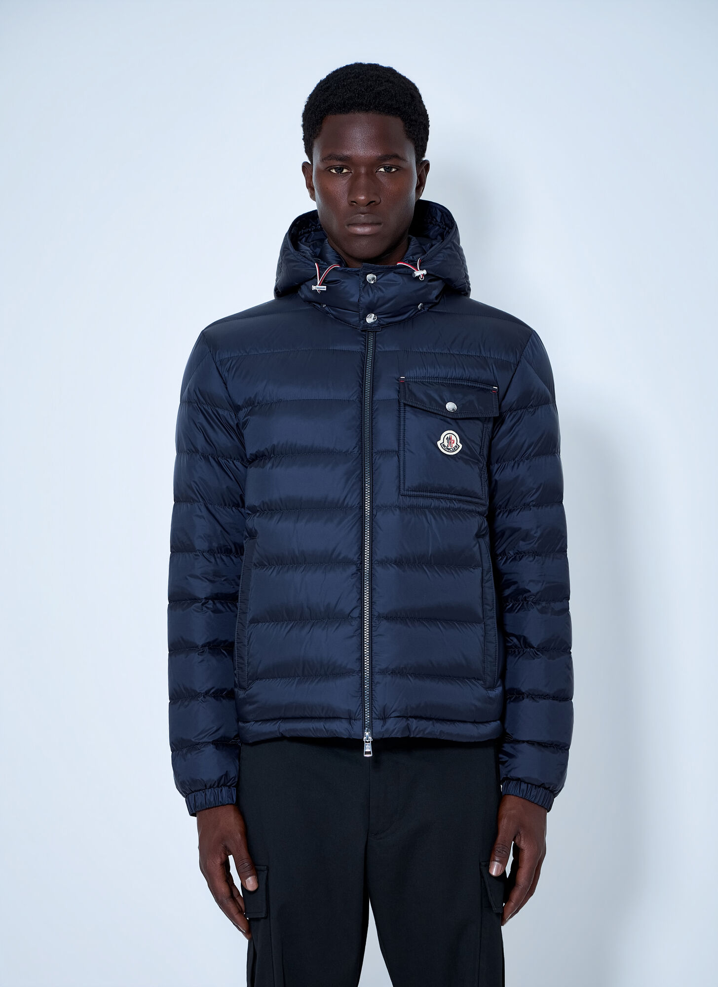 Moncler Verith Hooded Short Down Jacket In Blue