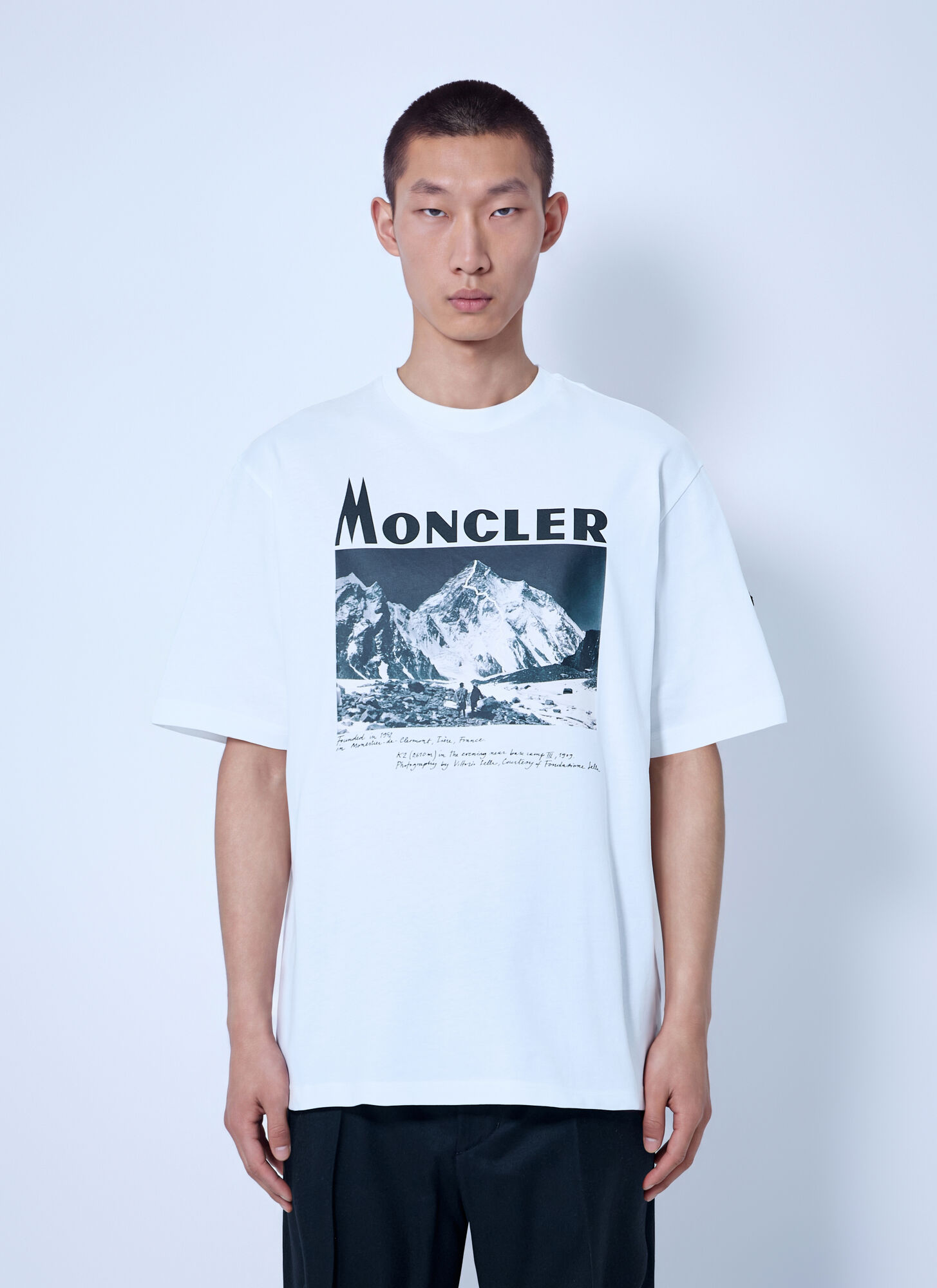 Moncler K2 Print Short Sleeve Cotton Jersey T-shirt - Man T-shirts White Xl
