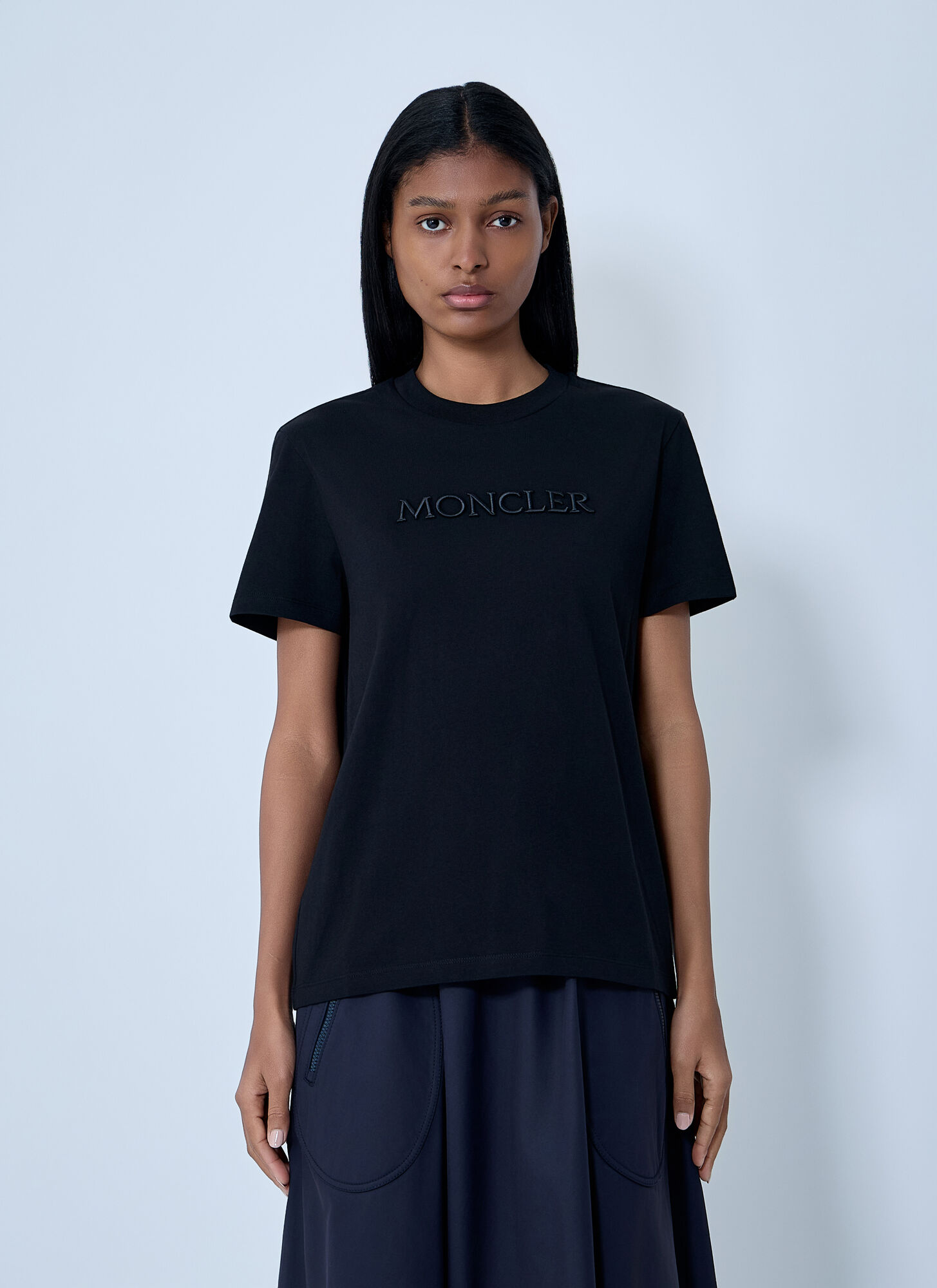 Moncler Women's Black Logo Motif T-Shirt - Woman T-Shirts S