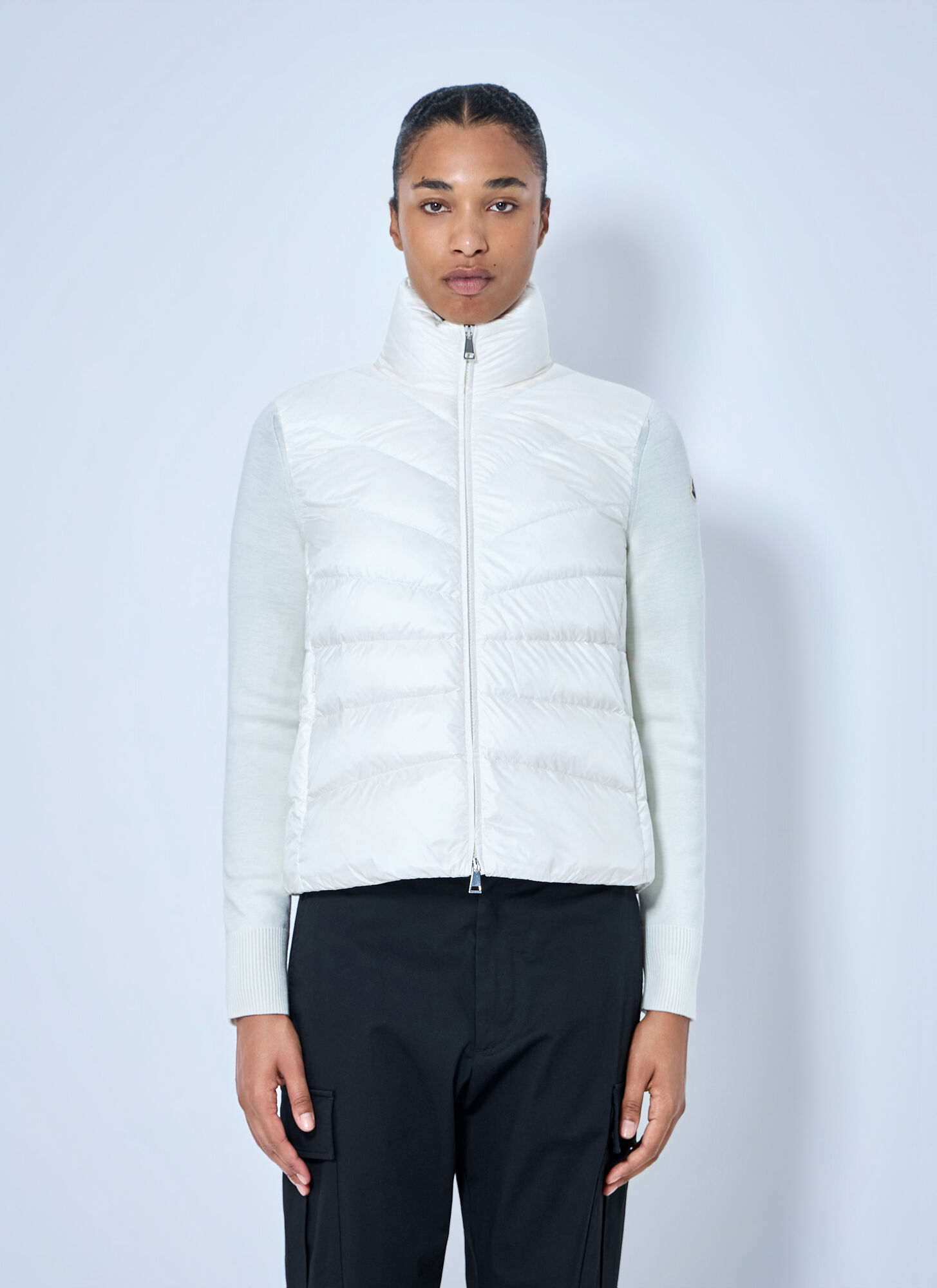Moncler Women's White Quilted Puffer Jacket With Knit Sleeves - Woman Jackets Xs