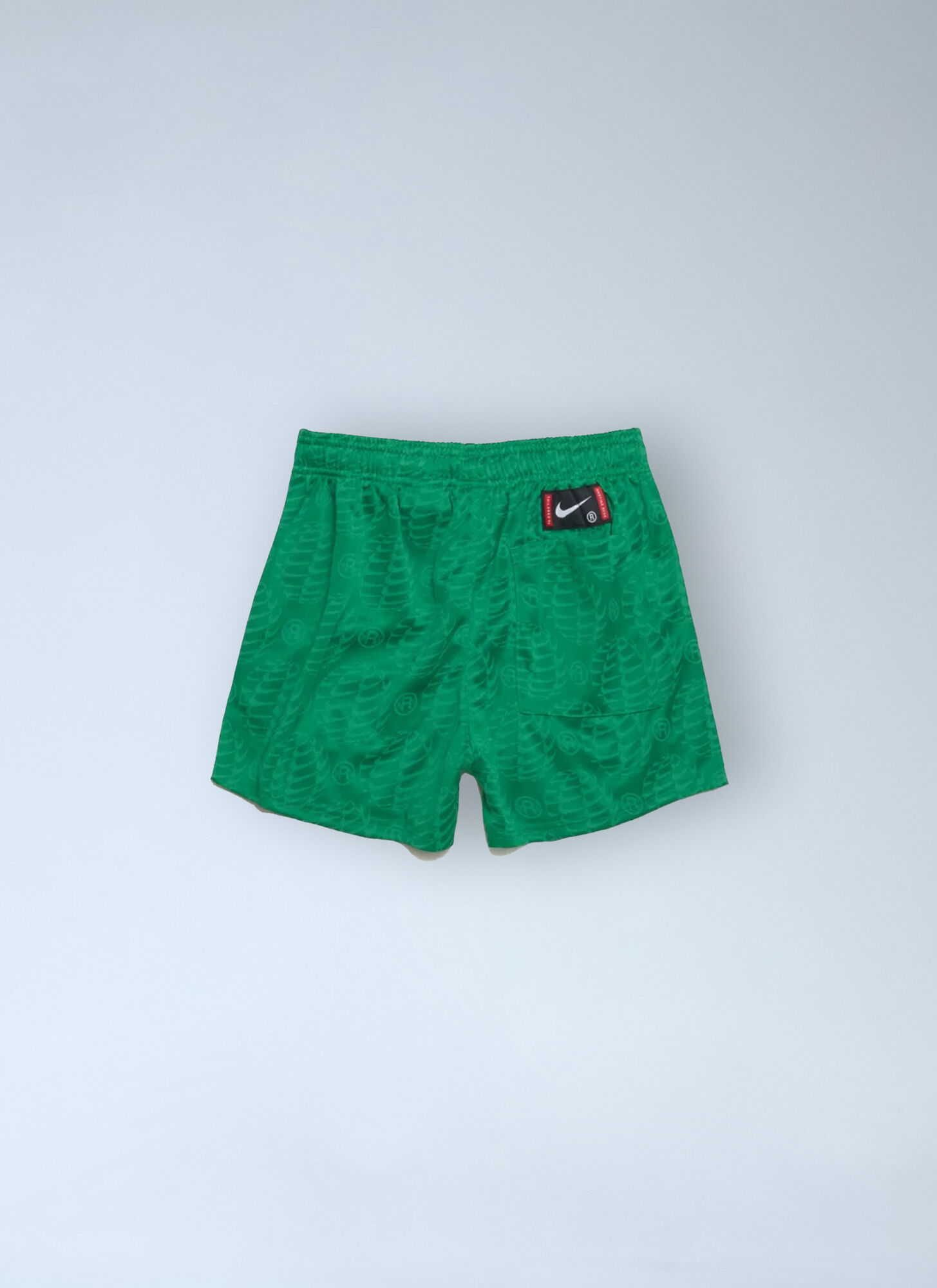  Nike Nike Logo Motif Track Shorts -  Shorts Green M 