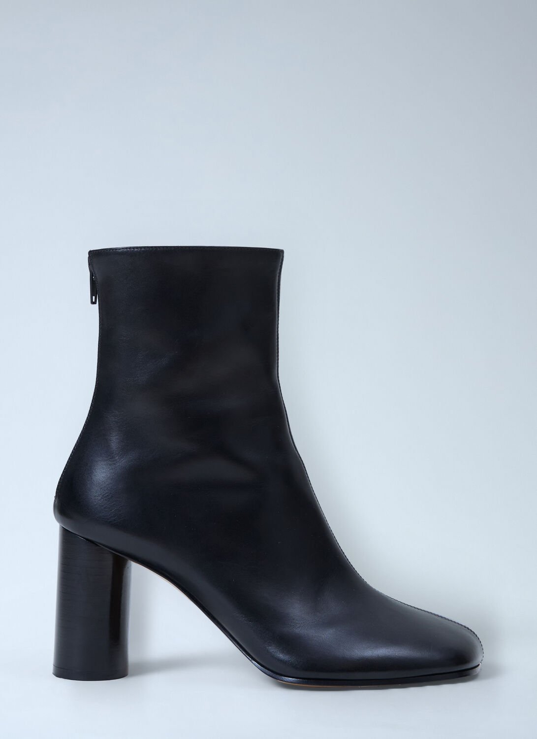 Phoebe Philo Tug Ankle Boots In Black