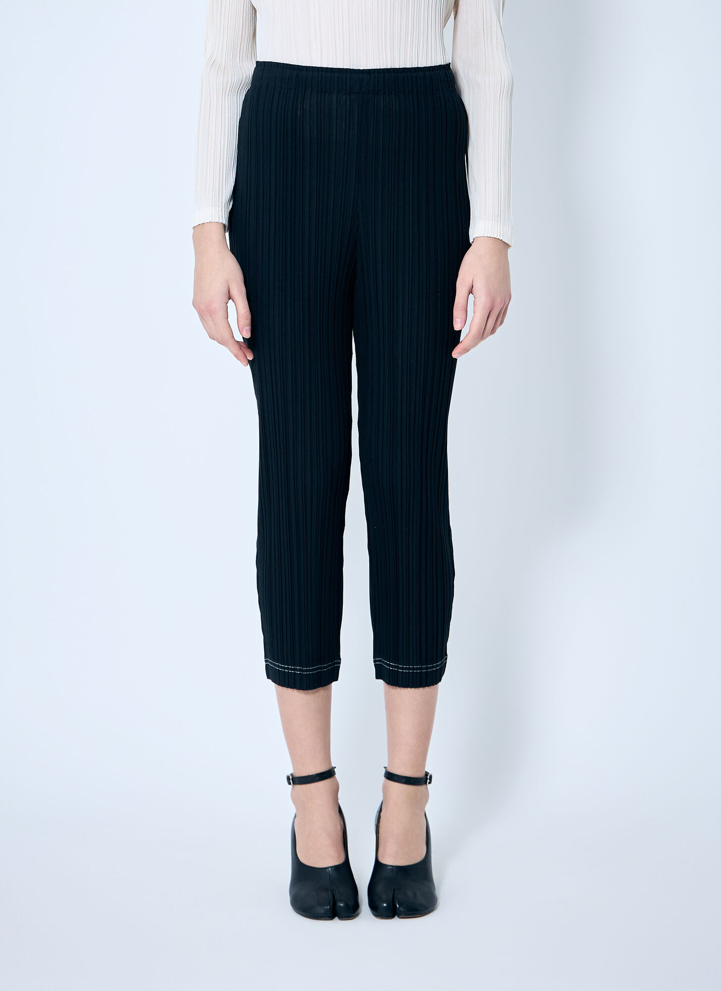 Pleats Please Issey Miyake Women's Black Pleated Cropped Pants - Woman Pants 4