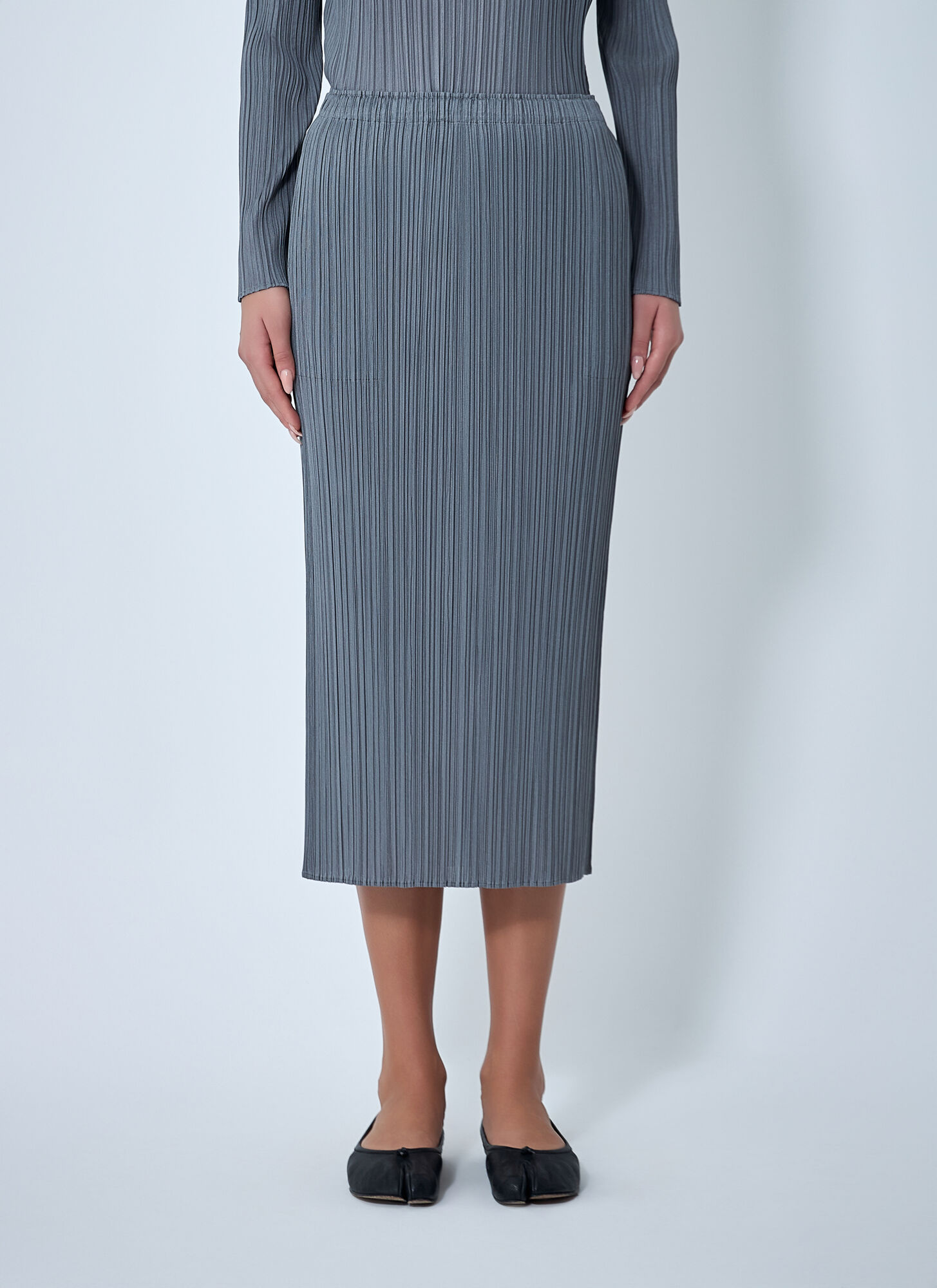 Issey Miyake Pleated Pocket Midi Skirt In Gray