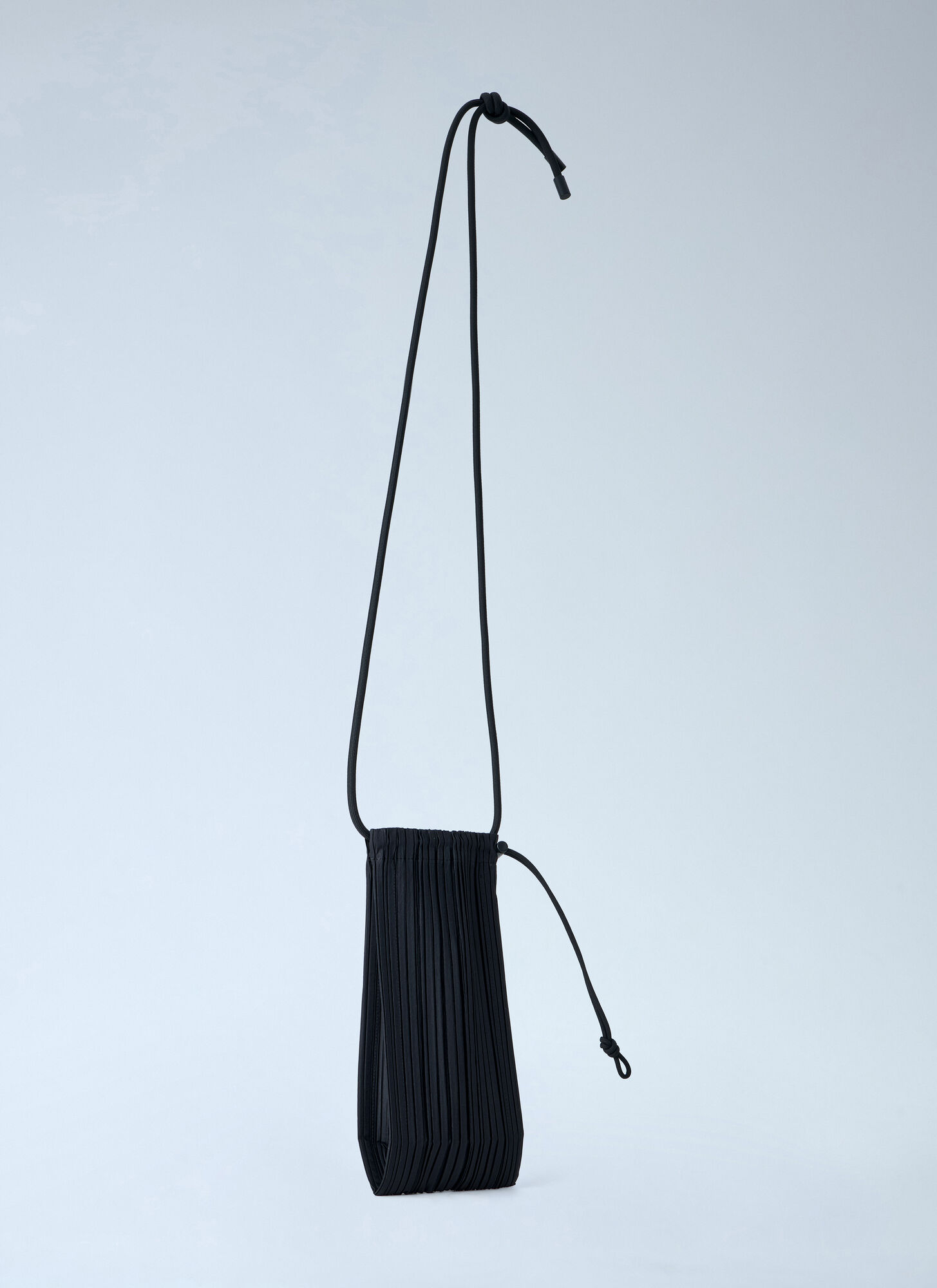  Pleats Please Issey Miyake Pleats Please Issey Miyake Pleated Drawstring Pouch - Frau Handtaschen Black One Size 