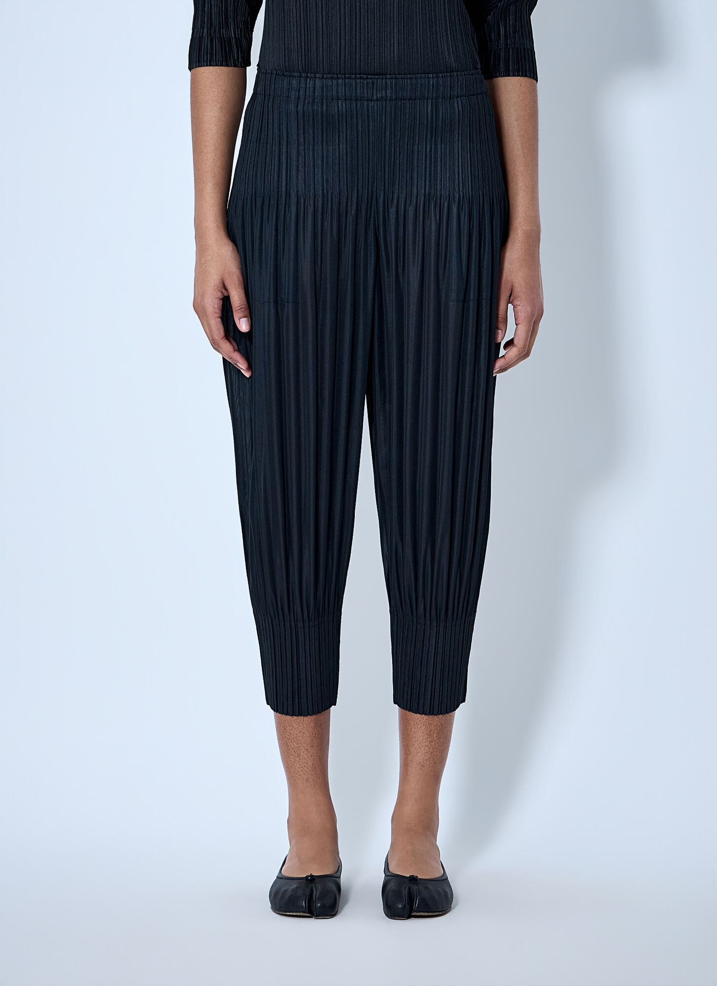 Pleats Please Issey Miyake Women's Black Pleated Cropped Trousers - Woman Pants 3