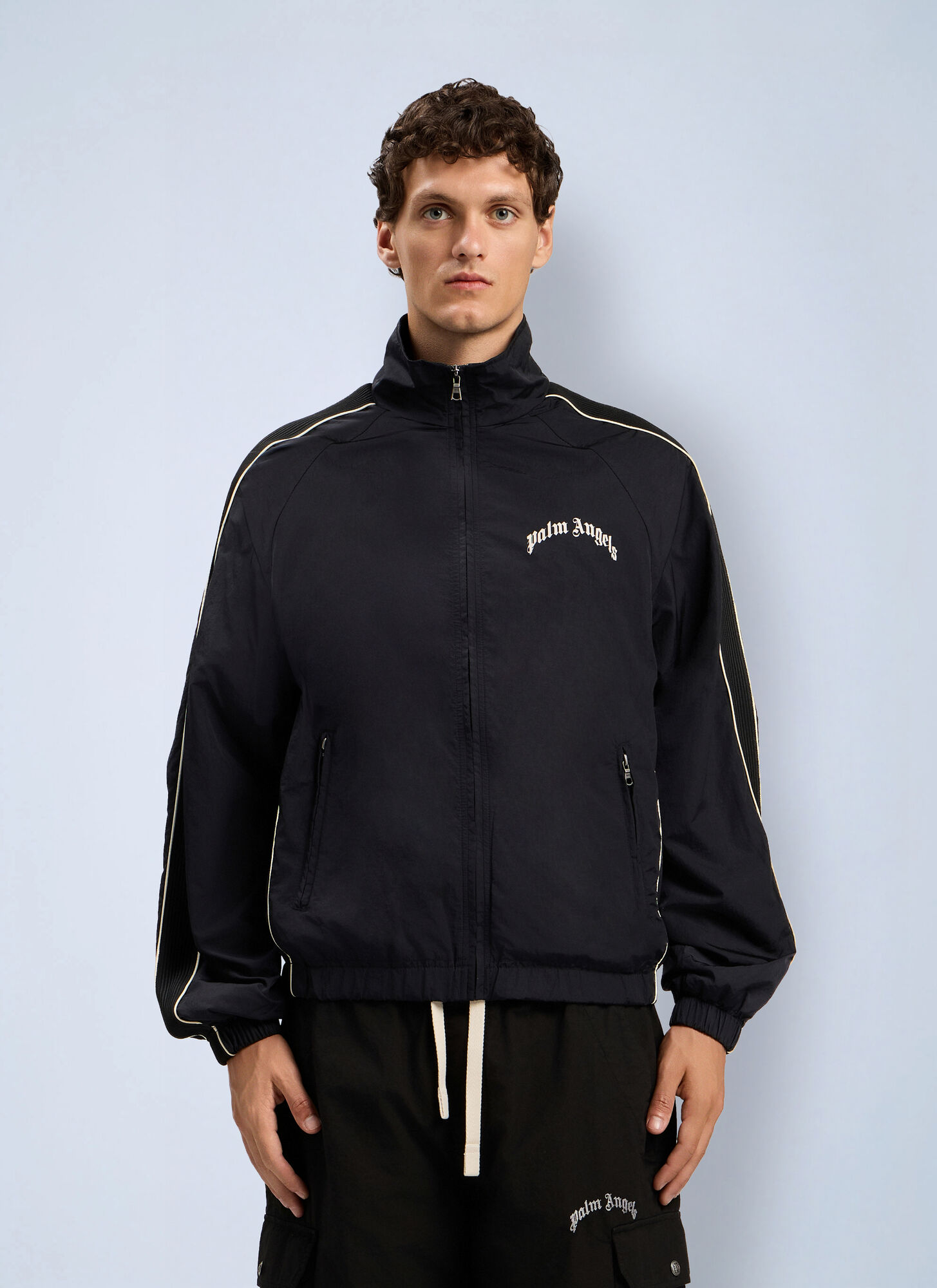 Palm Angels Curved Logo Vintage Track Windbreaker - Man Jackets Black Xs　パーム エンジェルス カーブ ロゴ ヴィンテージ トラック ウインドブレーカー - メンズ ジャケット ブラック Xs Palm