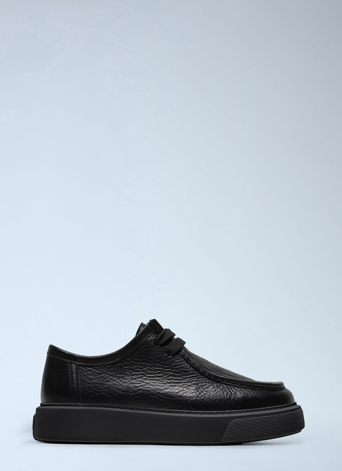 Referenc The Fernabee Shoes In Black