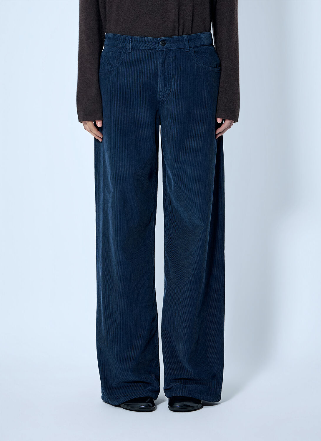 The Row Eglitta Straight Fit Pants In Blue