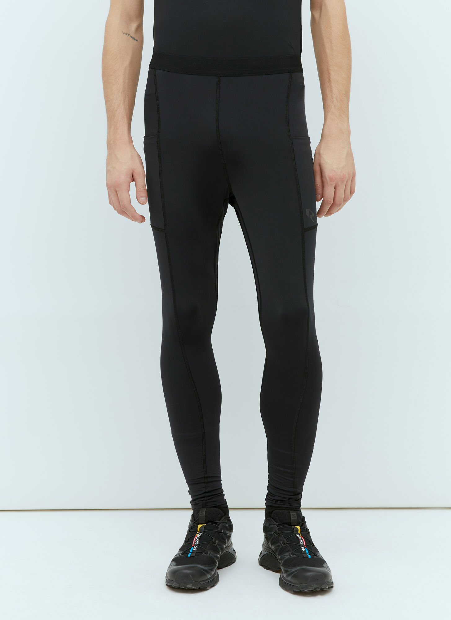 Running Order Ari 29 Tight Leggings In Black