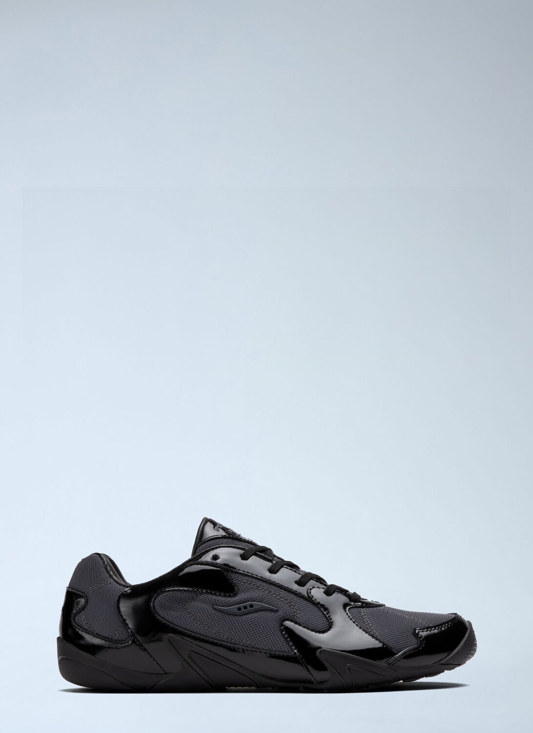 Saucony Silo Momentum Sneaker In Black