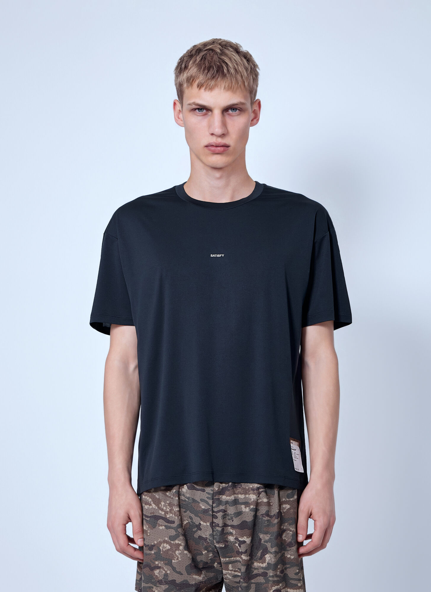 Satisfy Uomo Nero - Auralite™ T-Shirt, Size: M