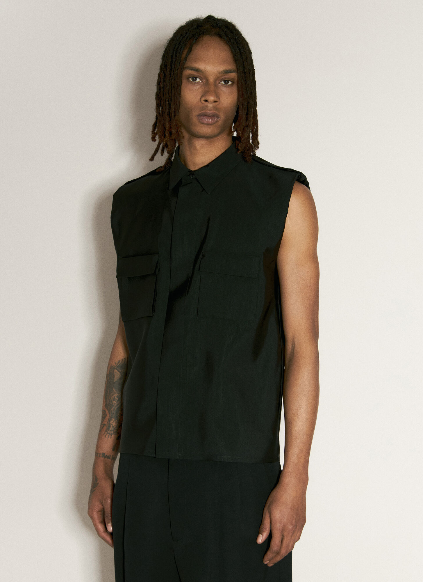 Saint Laurent Men Saharienne Sleeveless Shirt In Black