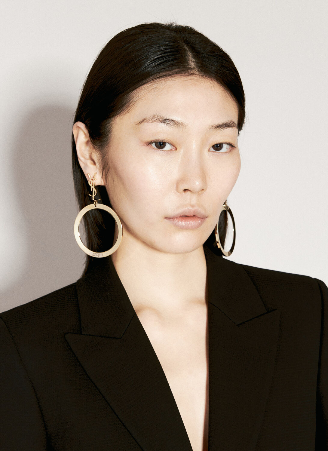 Saint Laurent Cassandre Pendant Hoop Earrings In Gold