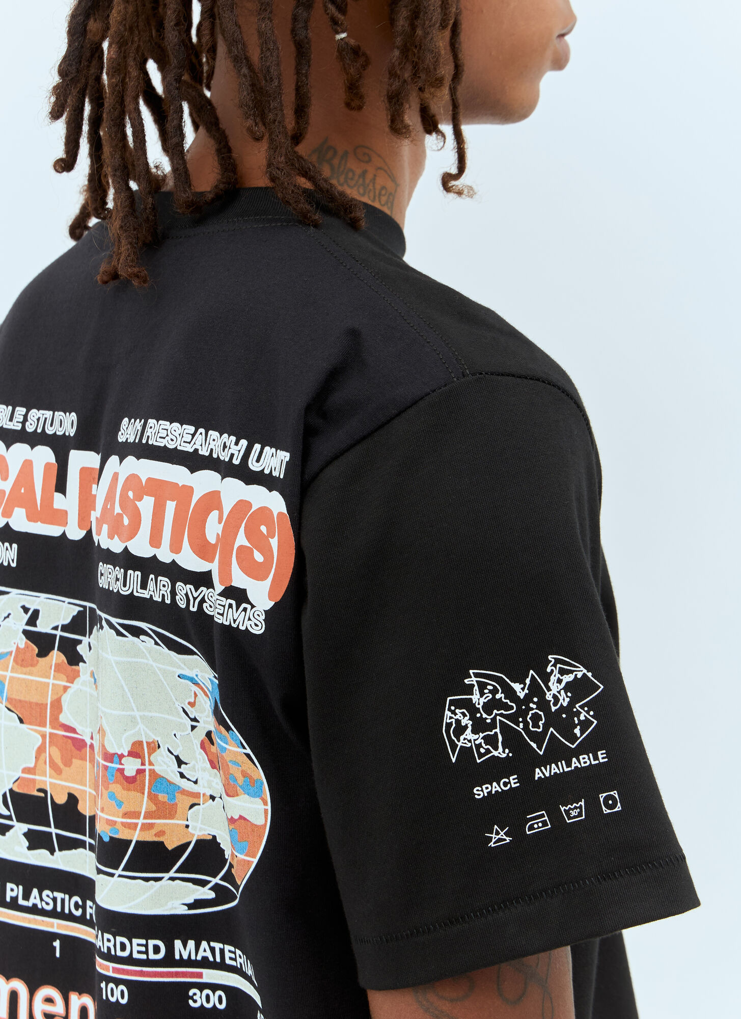  Space Available Space Available Radical Plastic T-shirt - Mann T-shirts Black S 