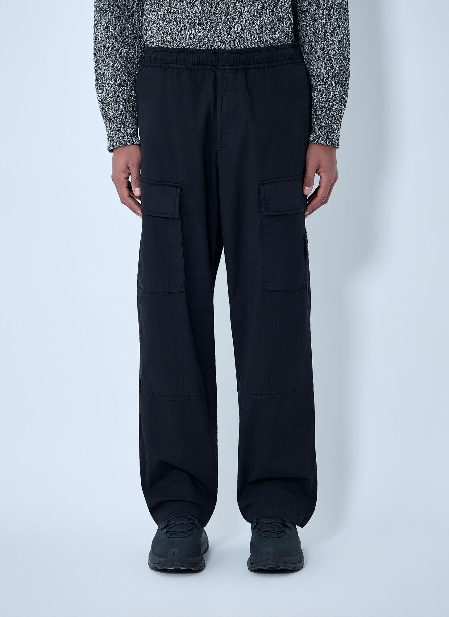 Stone Island Logo Patch Pants - Man Pants Black 36　Stone Island ロゴ パッチ パンツ - マン パンツ ブラック 36 Stone