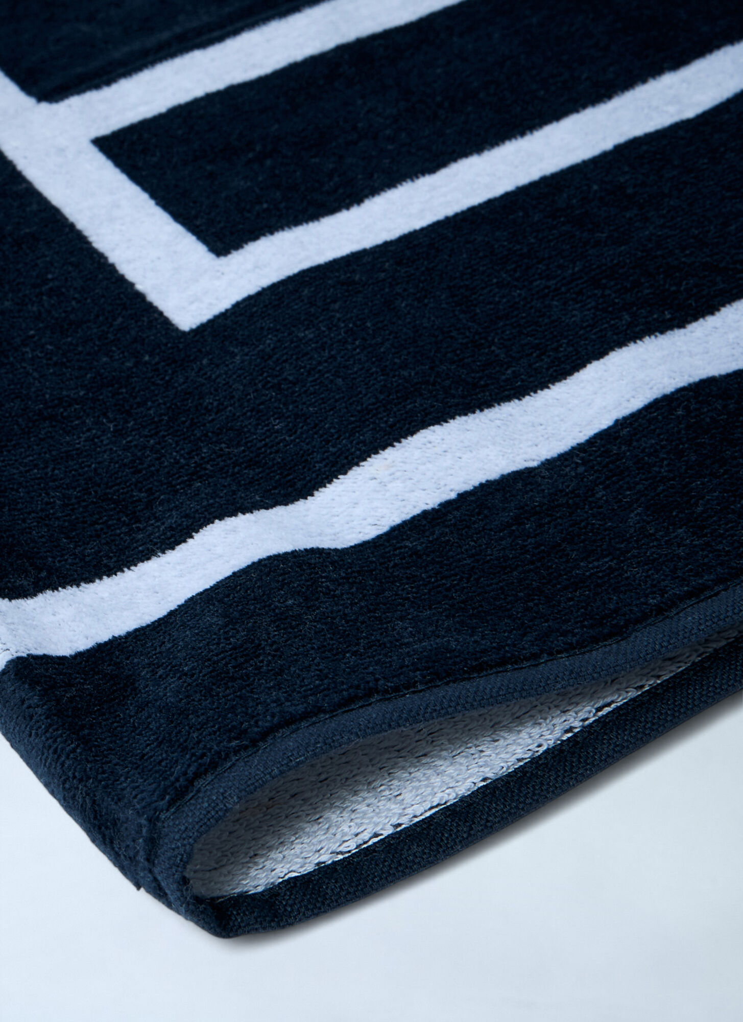  Toteme Toteme Monogram Beach Towel - Frau Textiles Navy One Size 