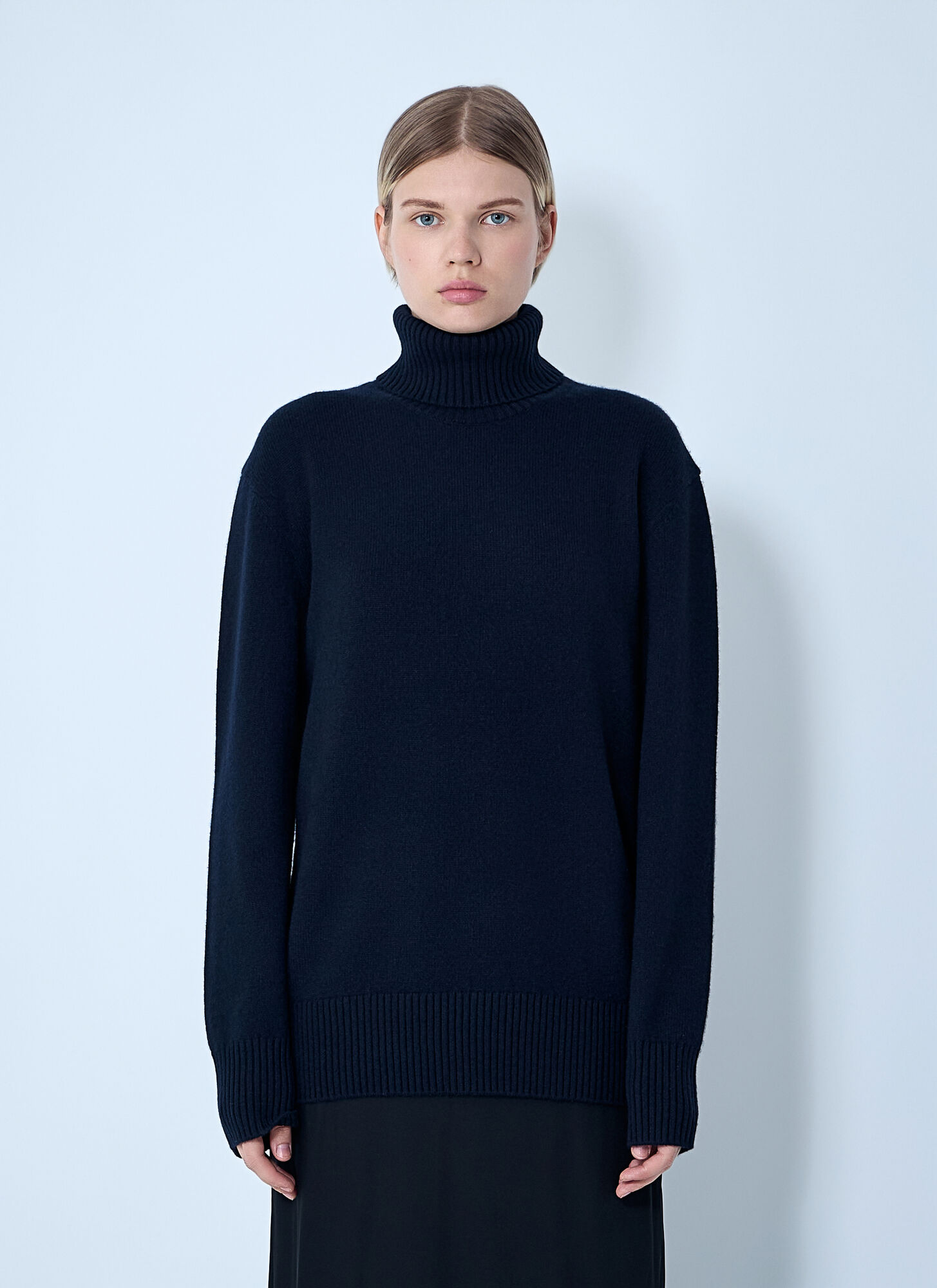 Toteme Women's Navy Cashmere Turtleneck - Woman Knitwear Xs