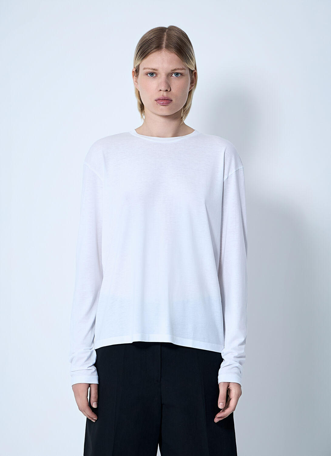 Toteme TOTEME Classic Long Sleeve T-shirt - Woman Tops White M　TOTEME クラシック長袖 T シャツ - 女性トップス ホワイト M