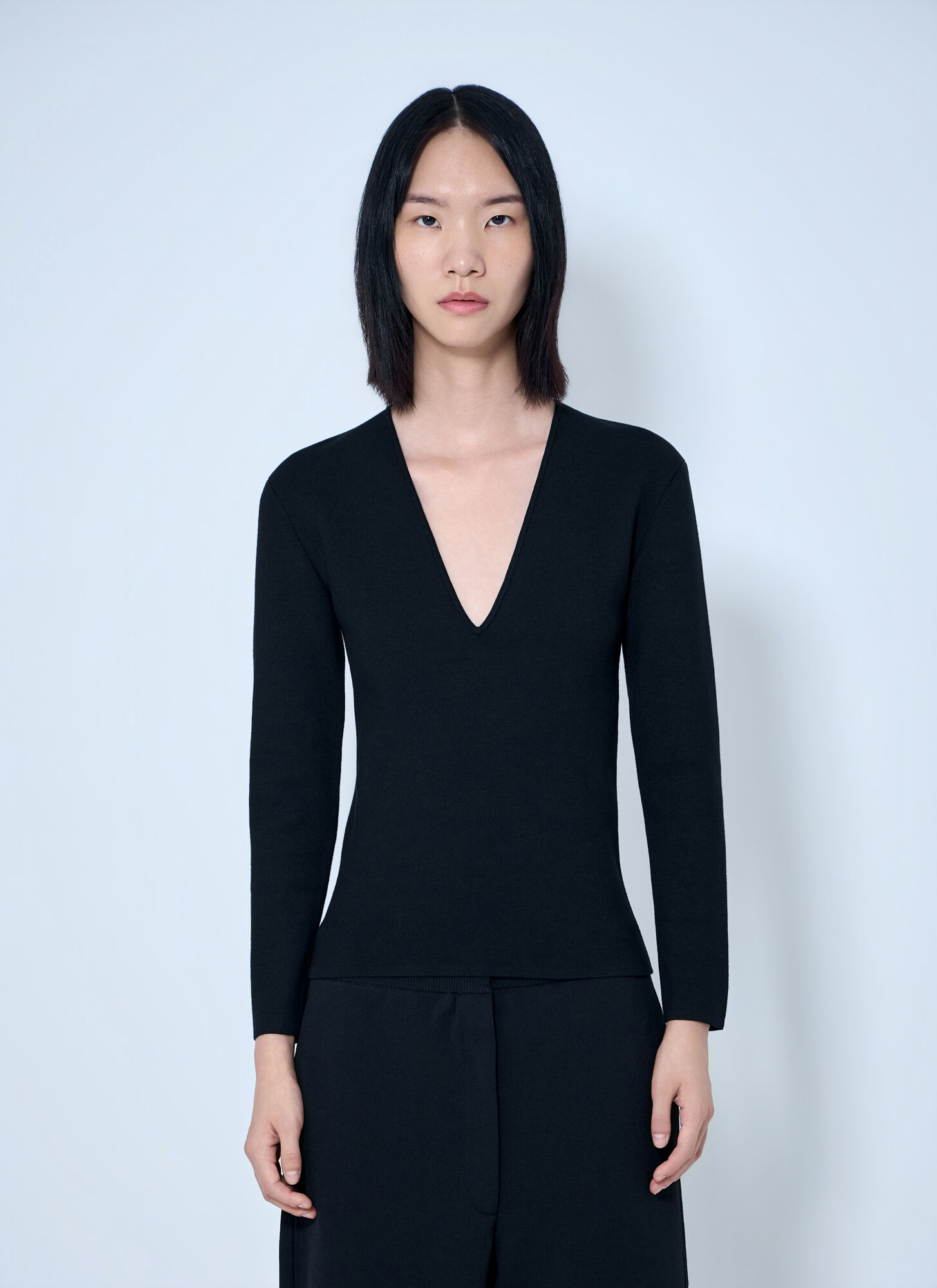 Toteme Women's Black Compact Knit V-Neck - Woman Knitwear M