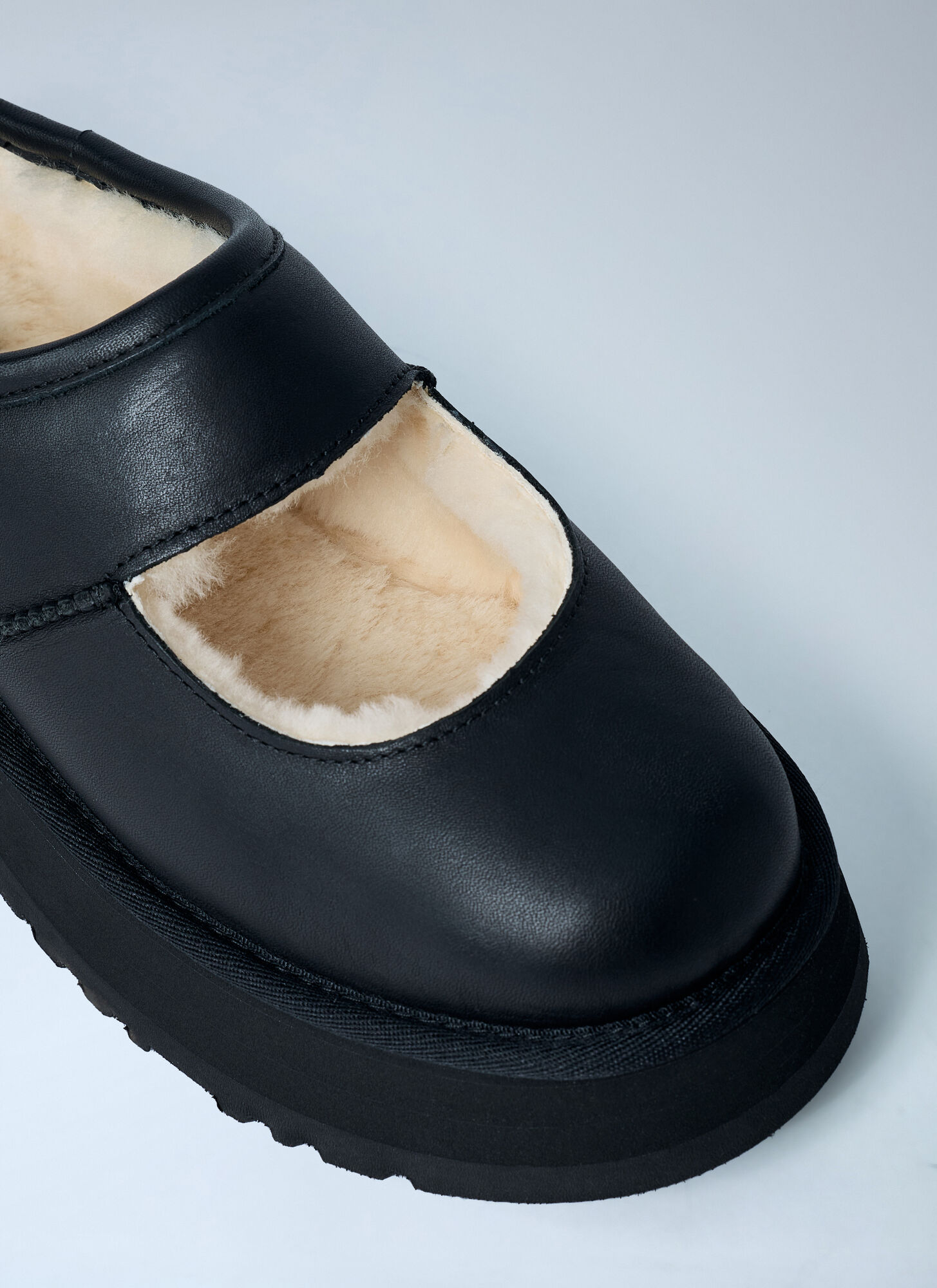  Ugg Ugg May Jane Bea Leather Shoes -  Slipper Black Us - 10 