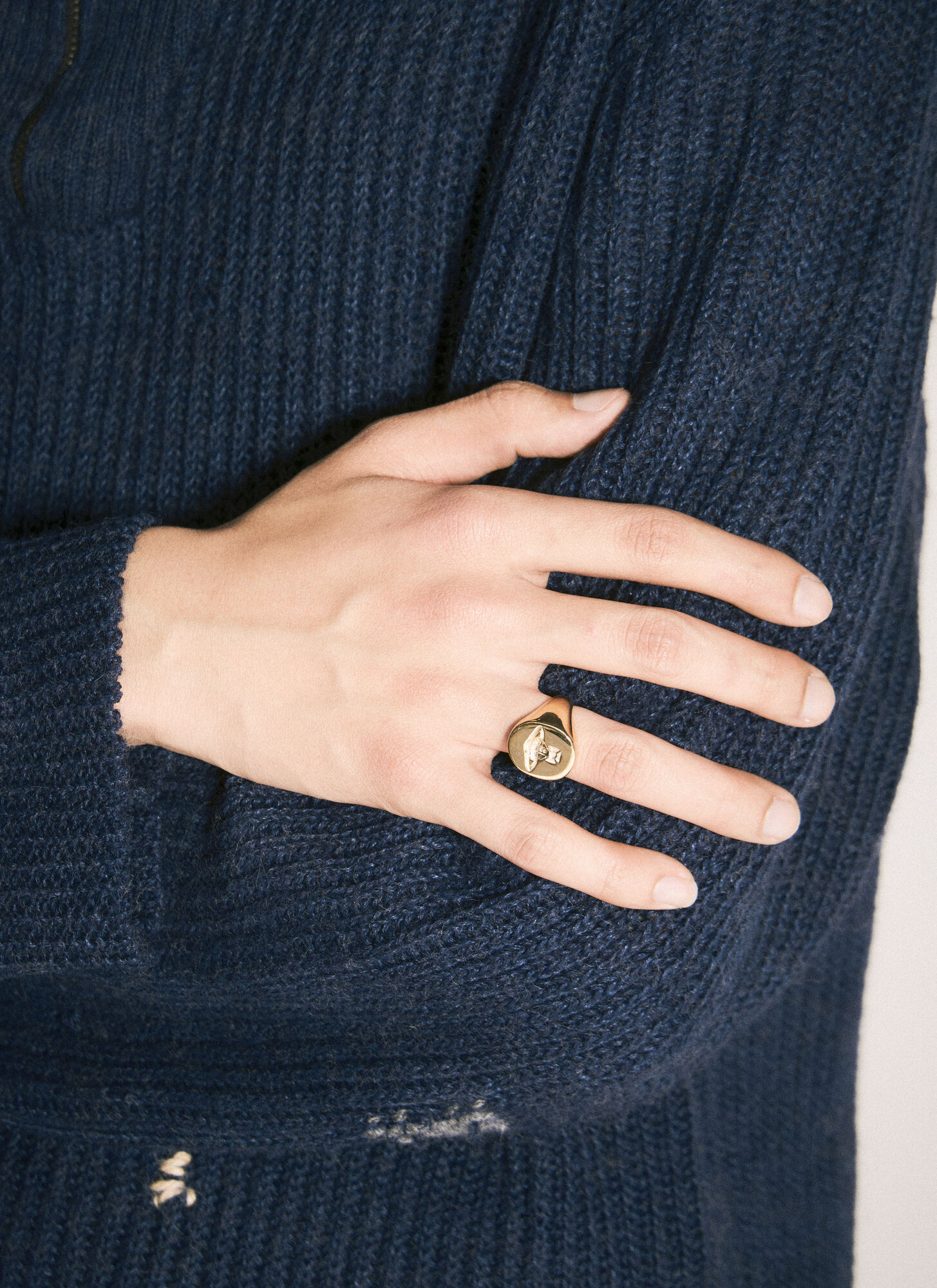 Vivienne Westwood Men's Gold Seal Ring - Man Jewellery M