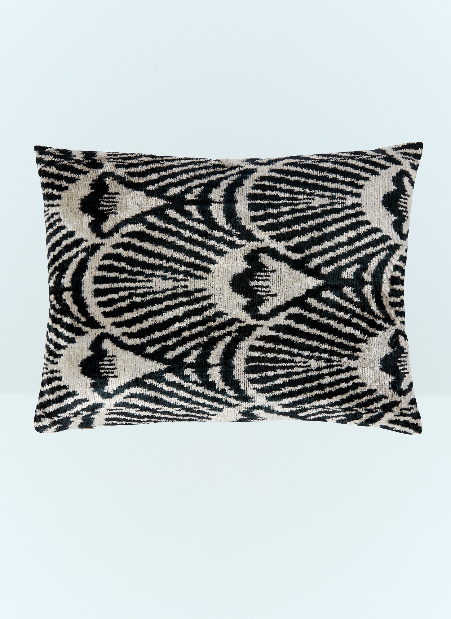 Les Ottomans Unisex Black Velvet Cushion - Textiles One Size
