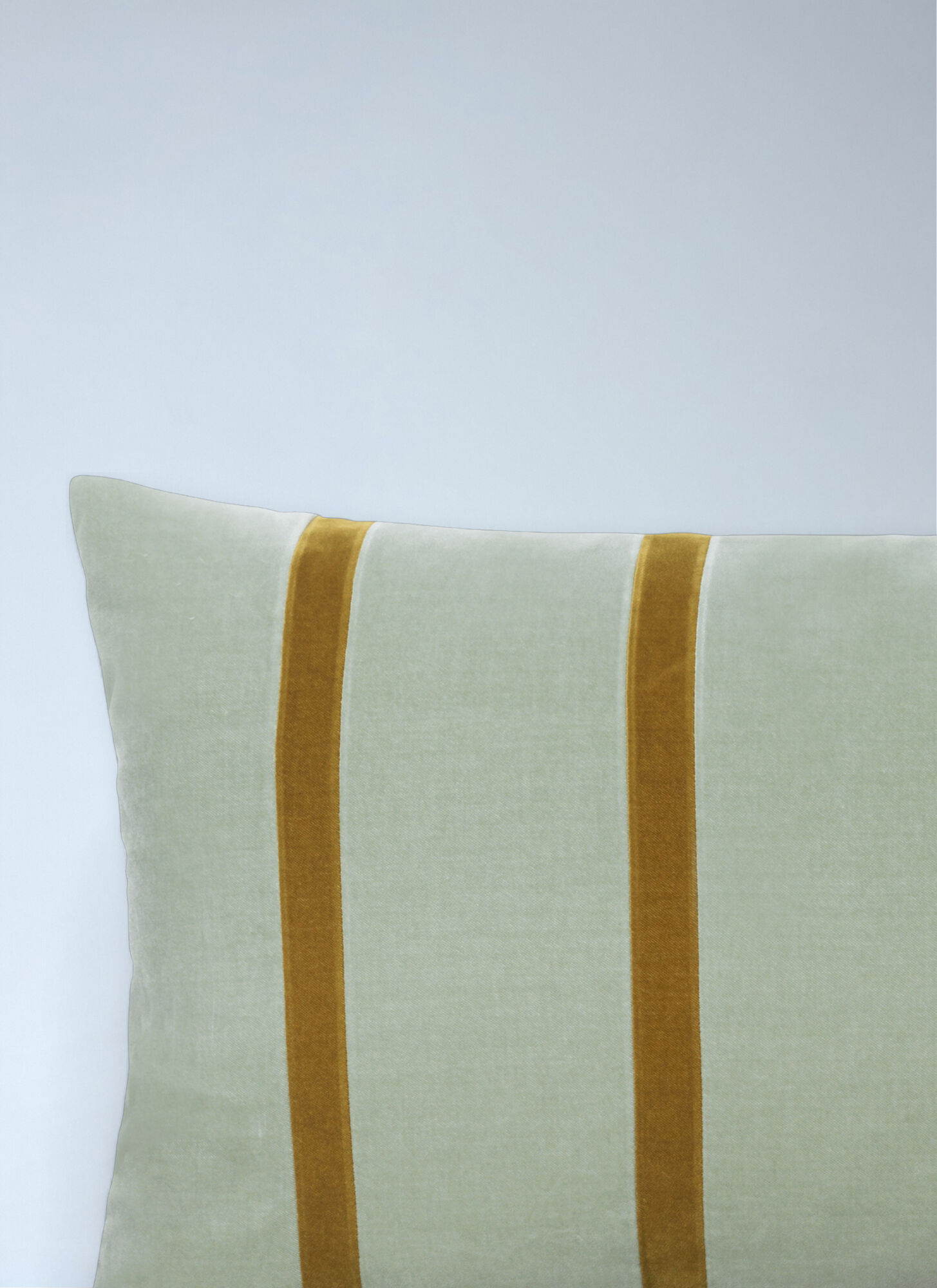  Christina Lundsteen Christina Lundsteen Striped Velvet Accent Cushion -  Textiles Multicolour One Size 