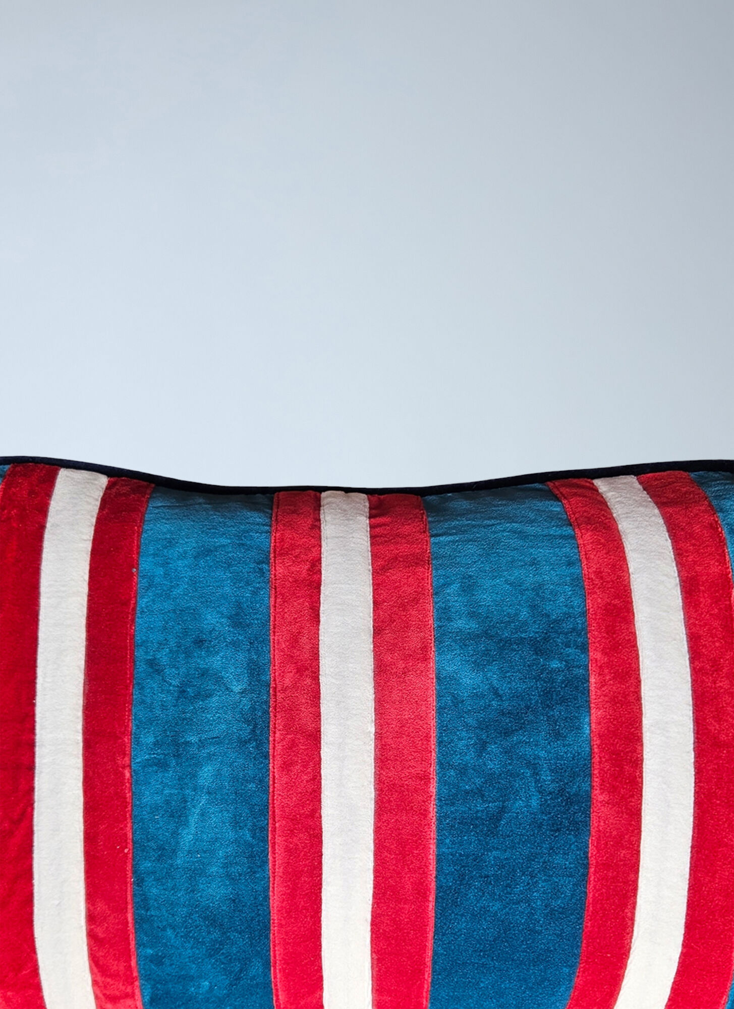  Les-ottomans Les-ottomans Velvet Stripe Cushion -  Textiles Multicolour One Size 