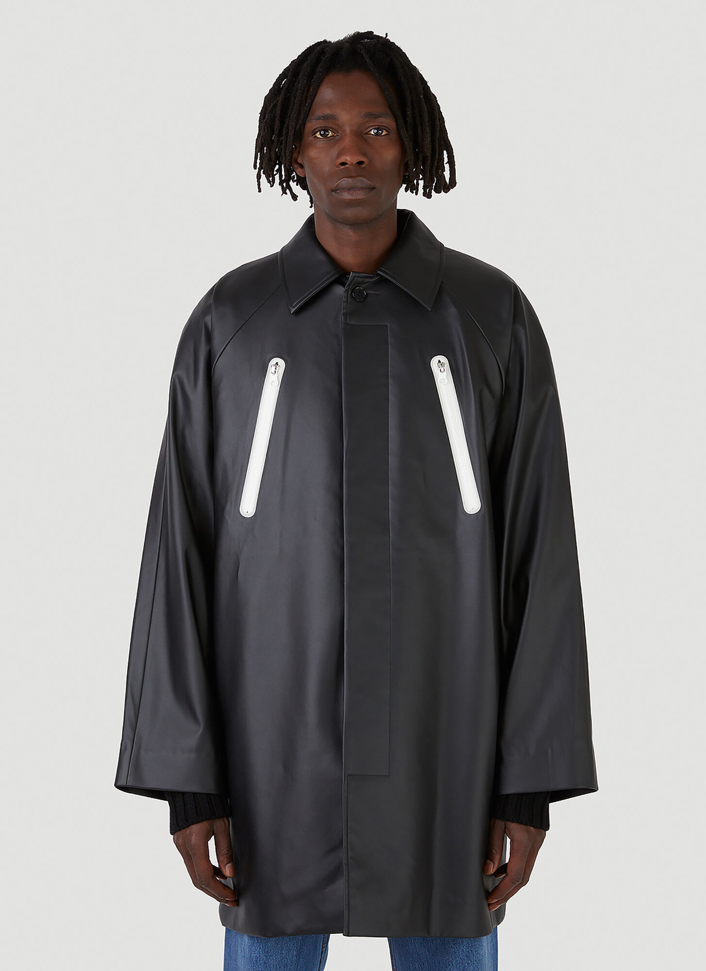 Wynn Hamlyn Zip-fastening Raglan-sleeve Coat In Black