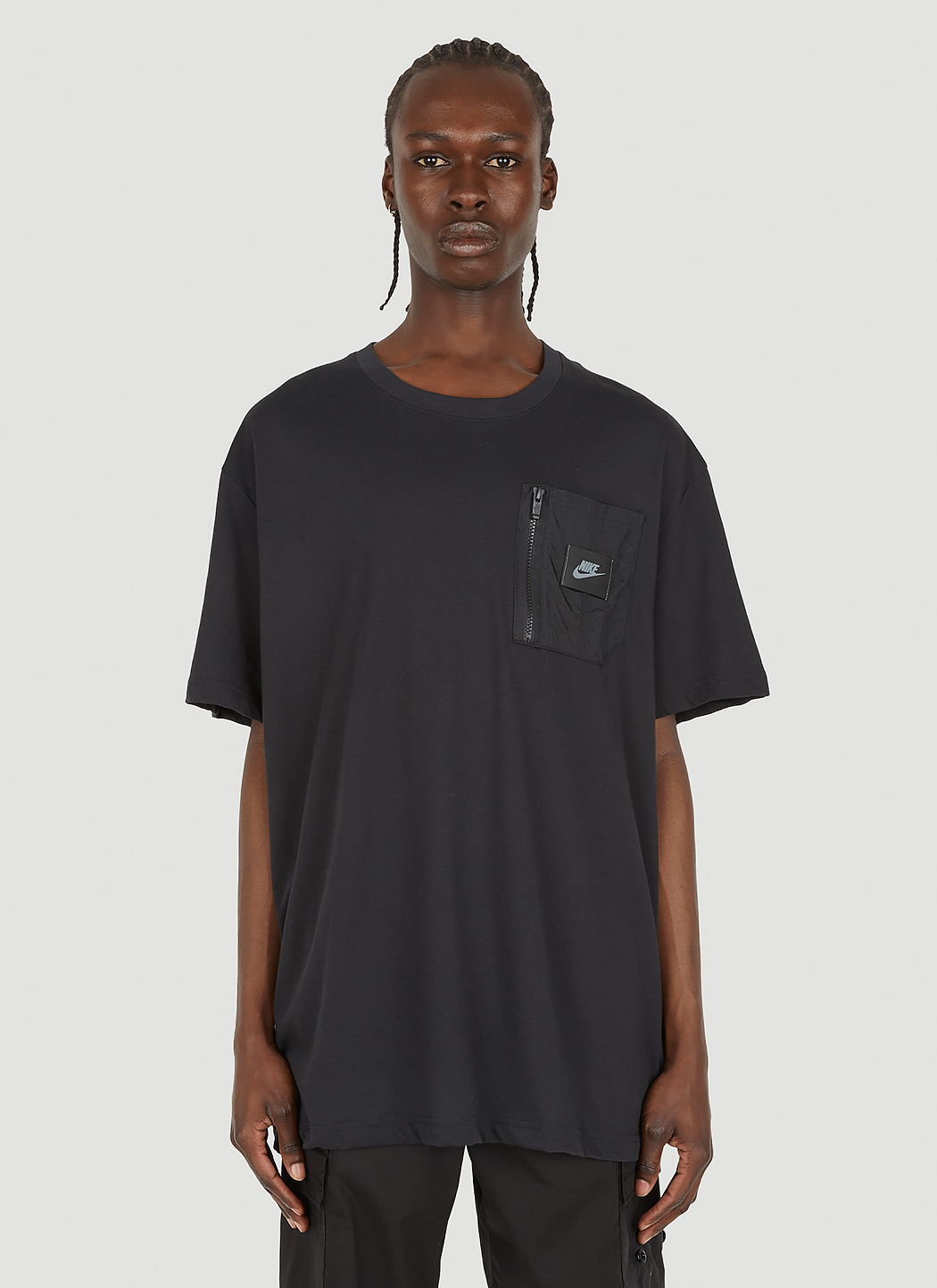 Eerbetoon negeren Articulatie Nike Men's Oversized Zip Pocket T-Shirt in Black | LN-CC®