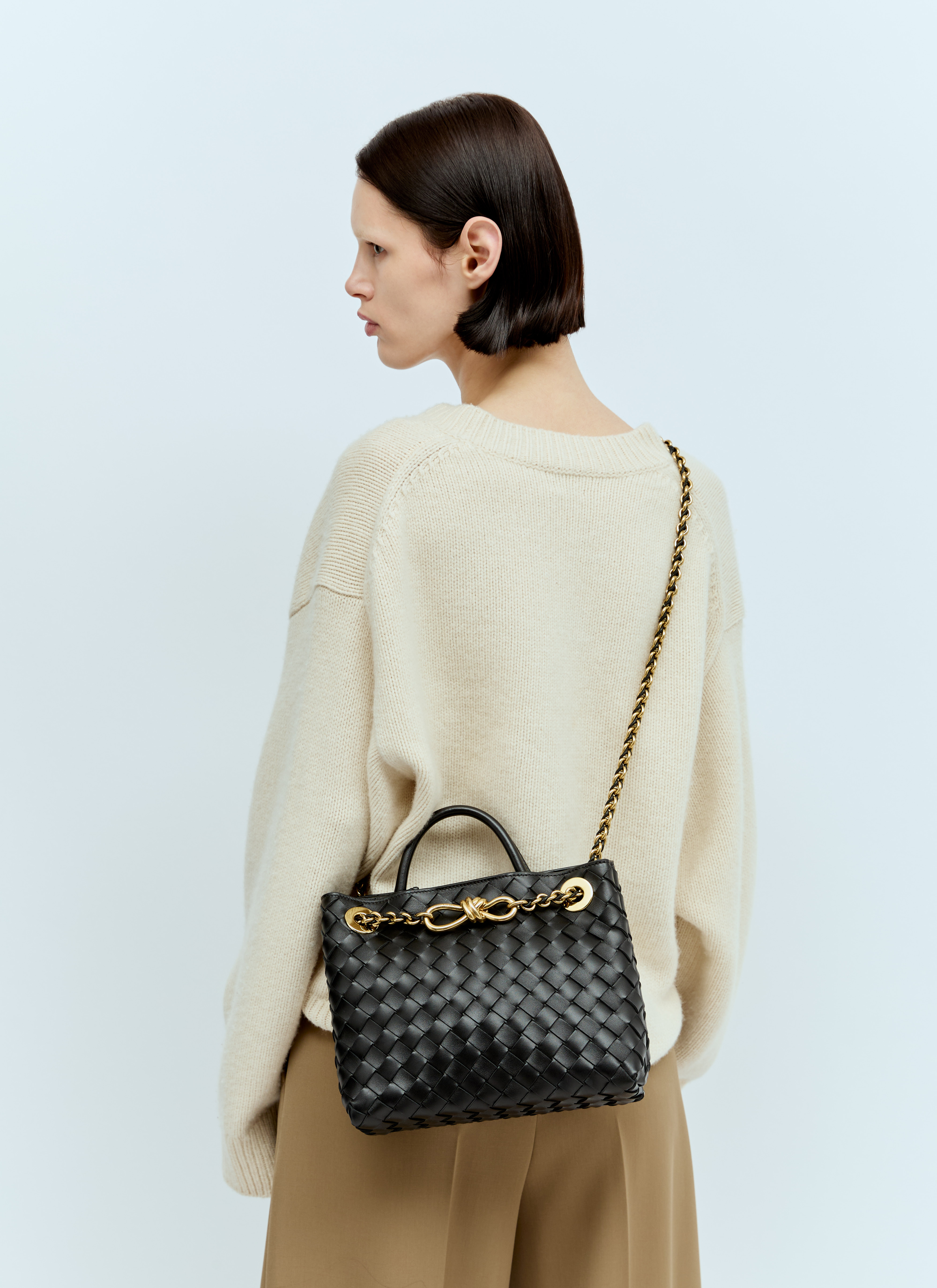 【★オシャレ★】BOTTEGAVENETA Pochette Andiamo Bottega Veneta Andiamo Pochette – Modecraze Inc.