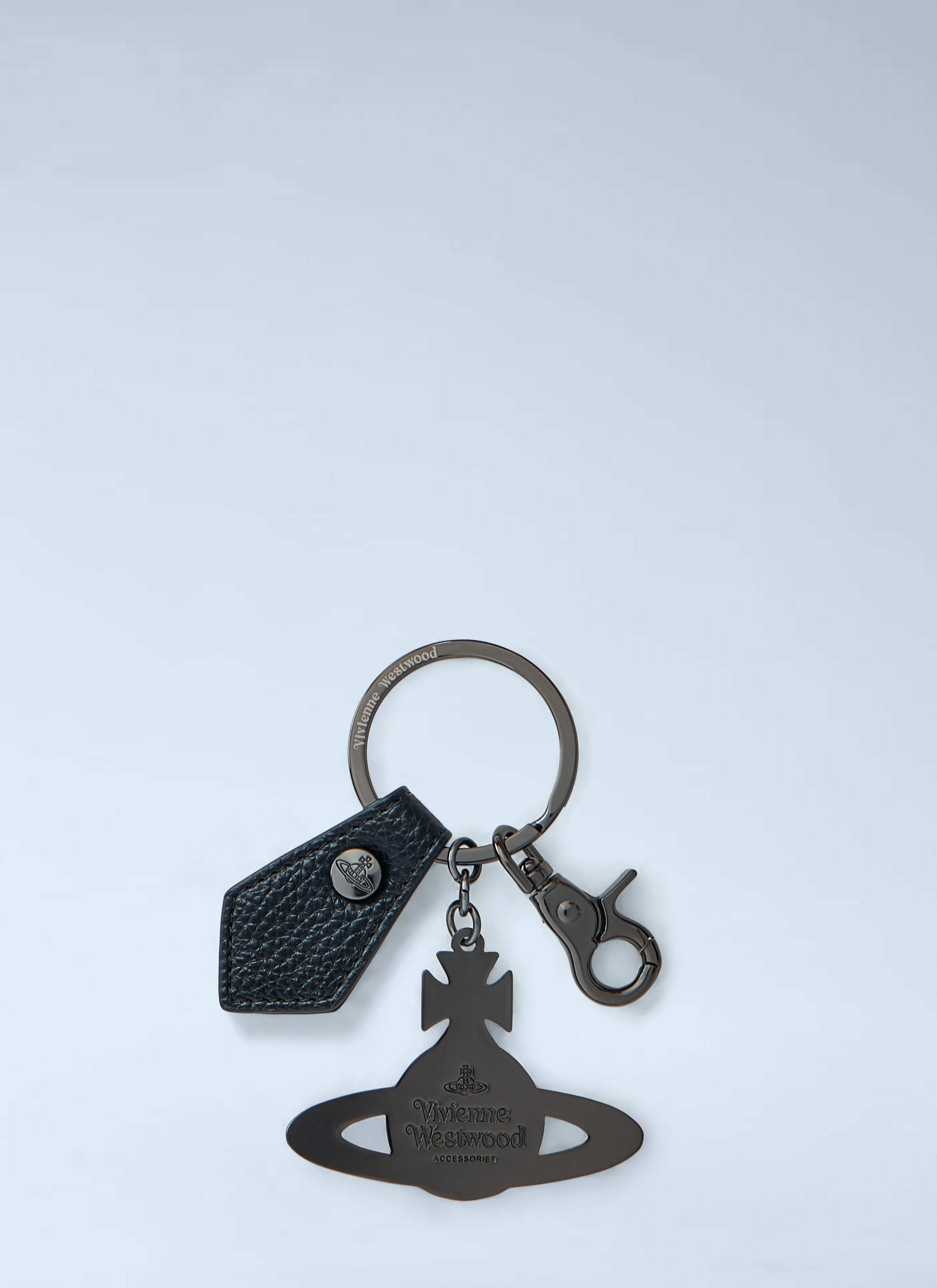 Vivienne Westwood Men's' Hammered Orb Keyring in Black | LN-CC®