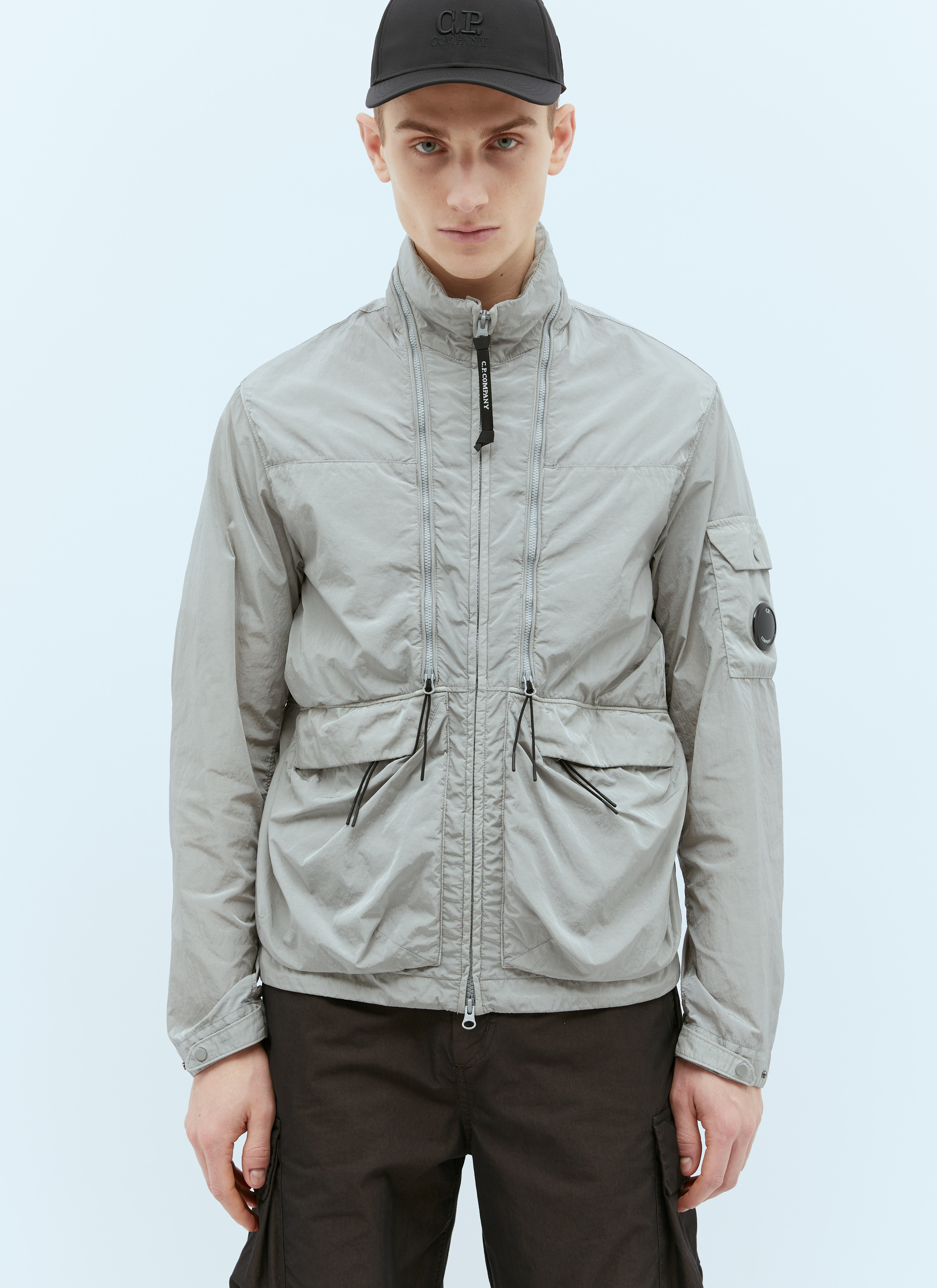 未使用 C.P. COMPANY Chrome-R Zipped Jacket C.P. Company Men's' Chrome-R Zipped Jacket in Grey | LN-CC®