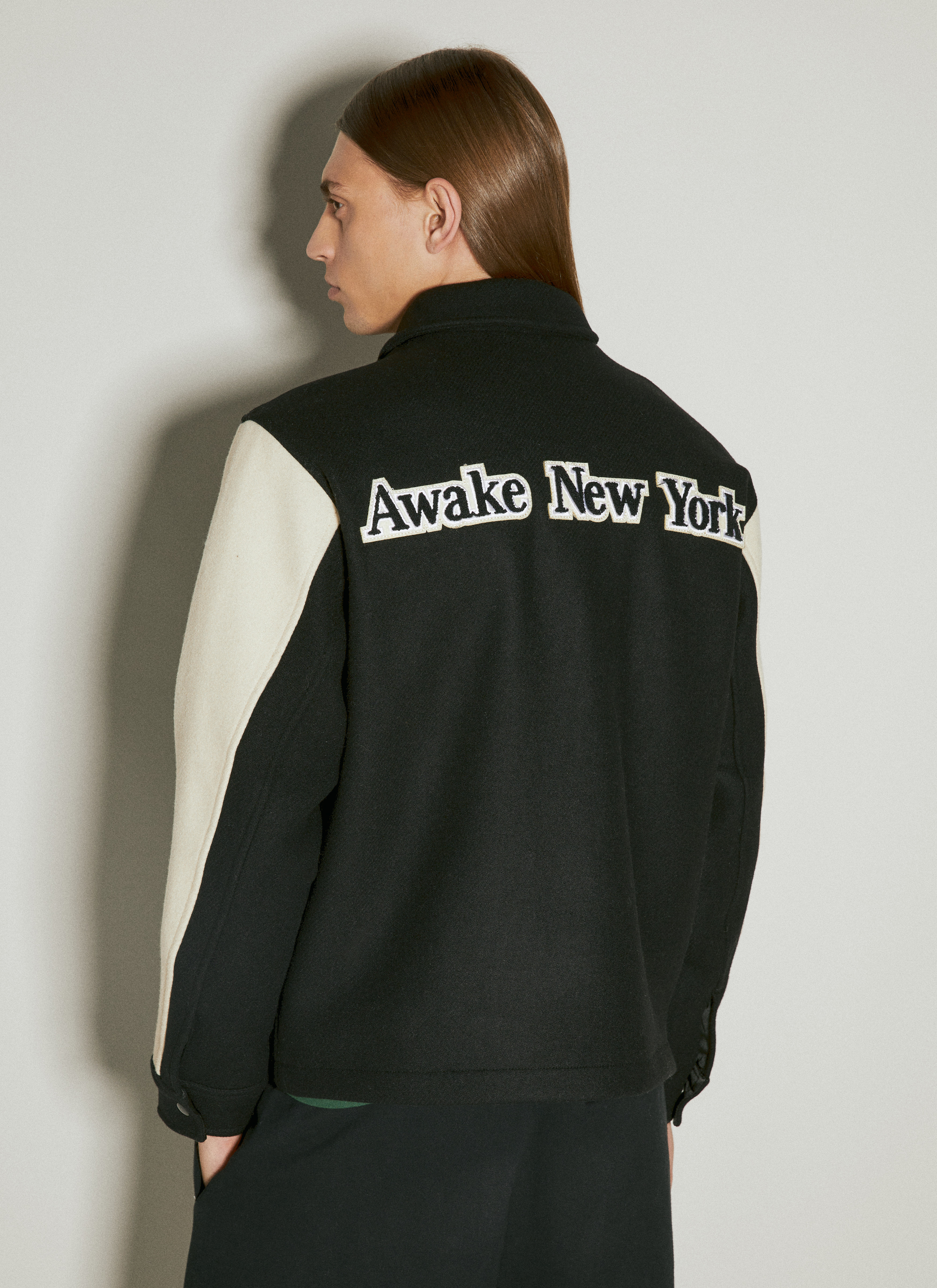 awk0154001_blk_00.jpg