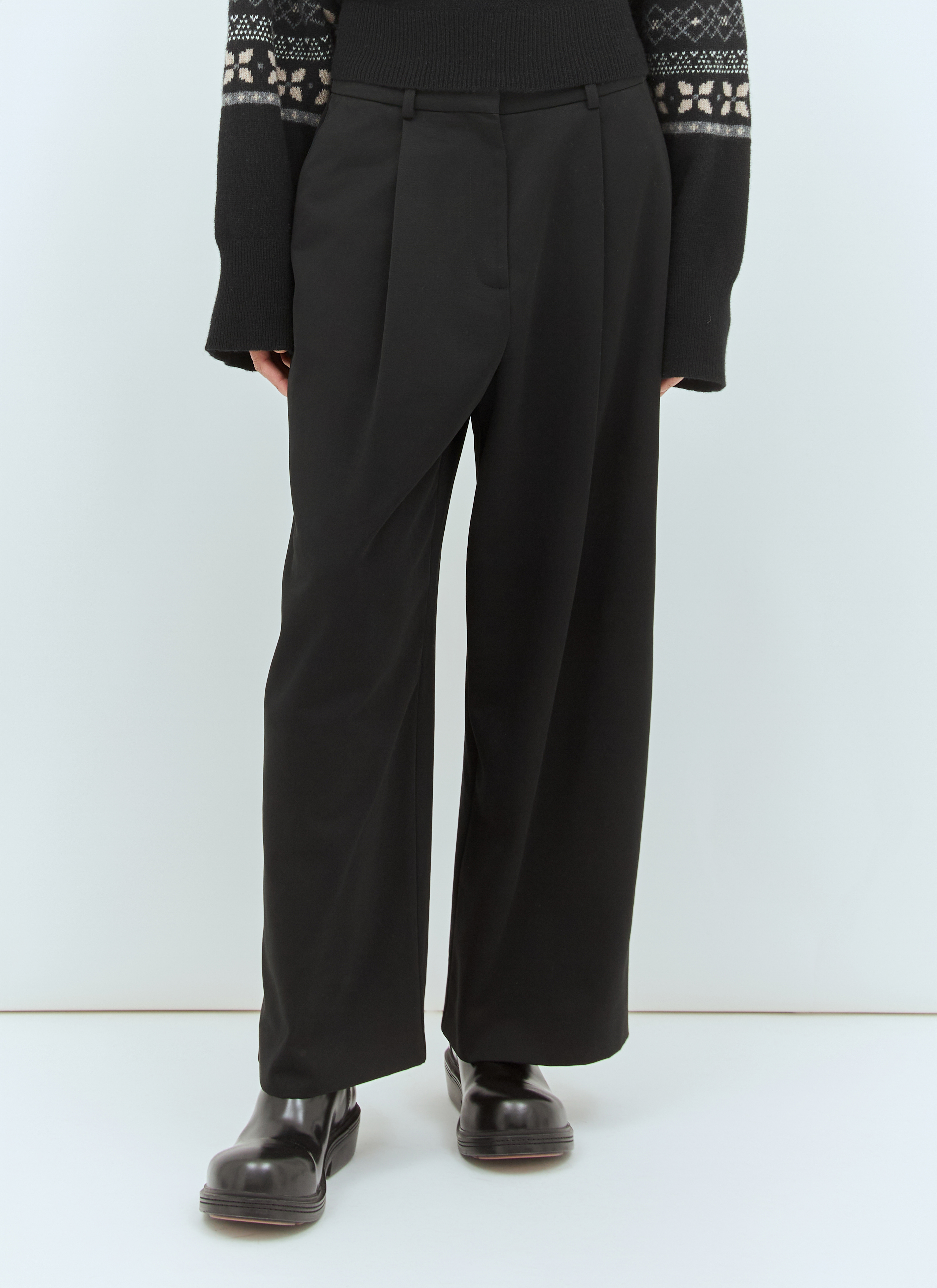 Skall Studio Women's' Bob Tailored Pants in Black | LN-CC®