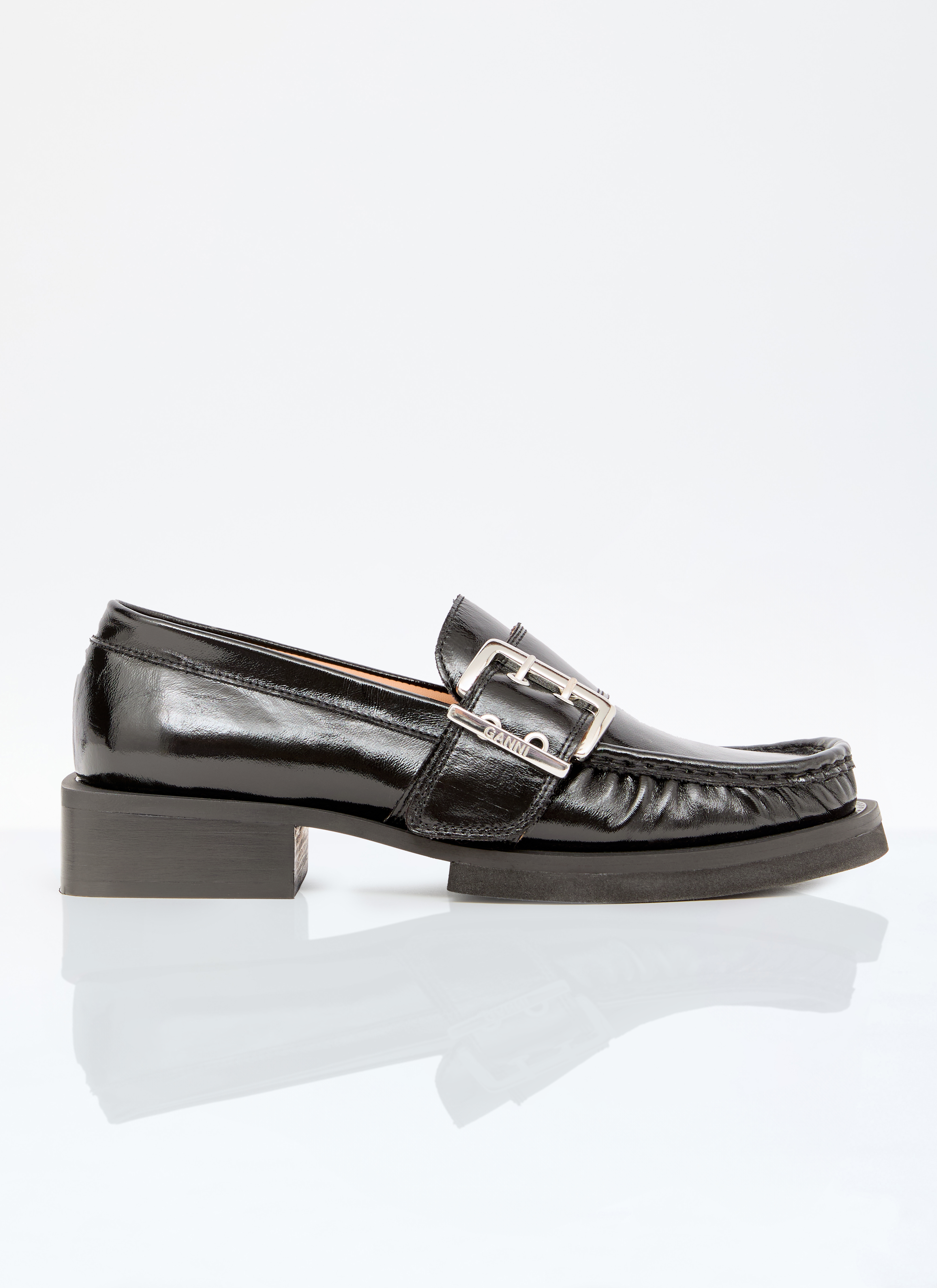 GANNI バックル ローファー | ブラック | FARFETCH JP