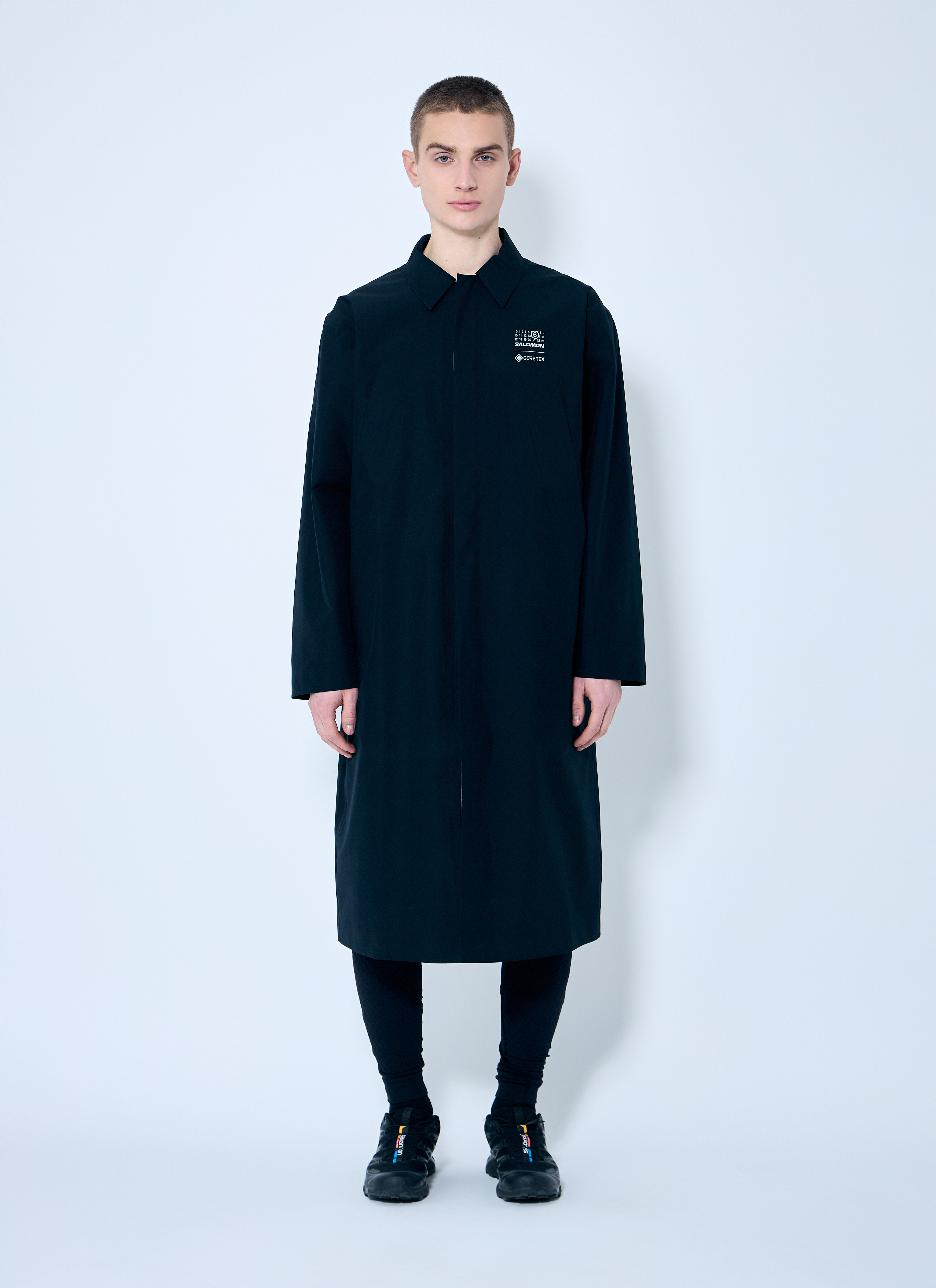 MM6 Maison Margiela x Salomon メンズ ロゴプリントトレンチ MM6 Maison Margiela x Salomon メンズ ロゴプリントトレンチ